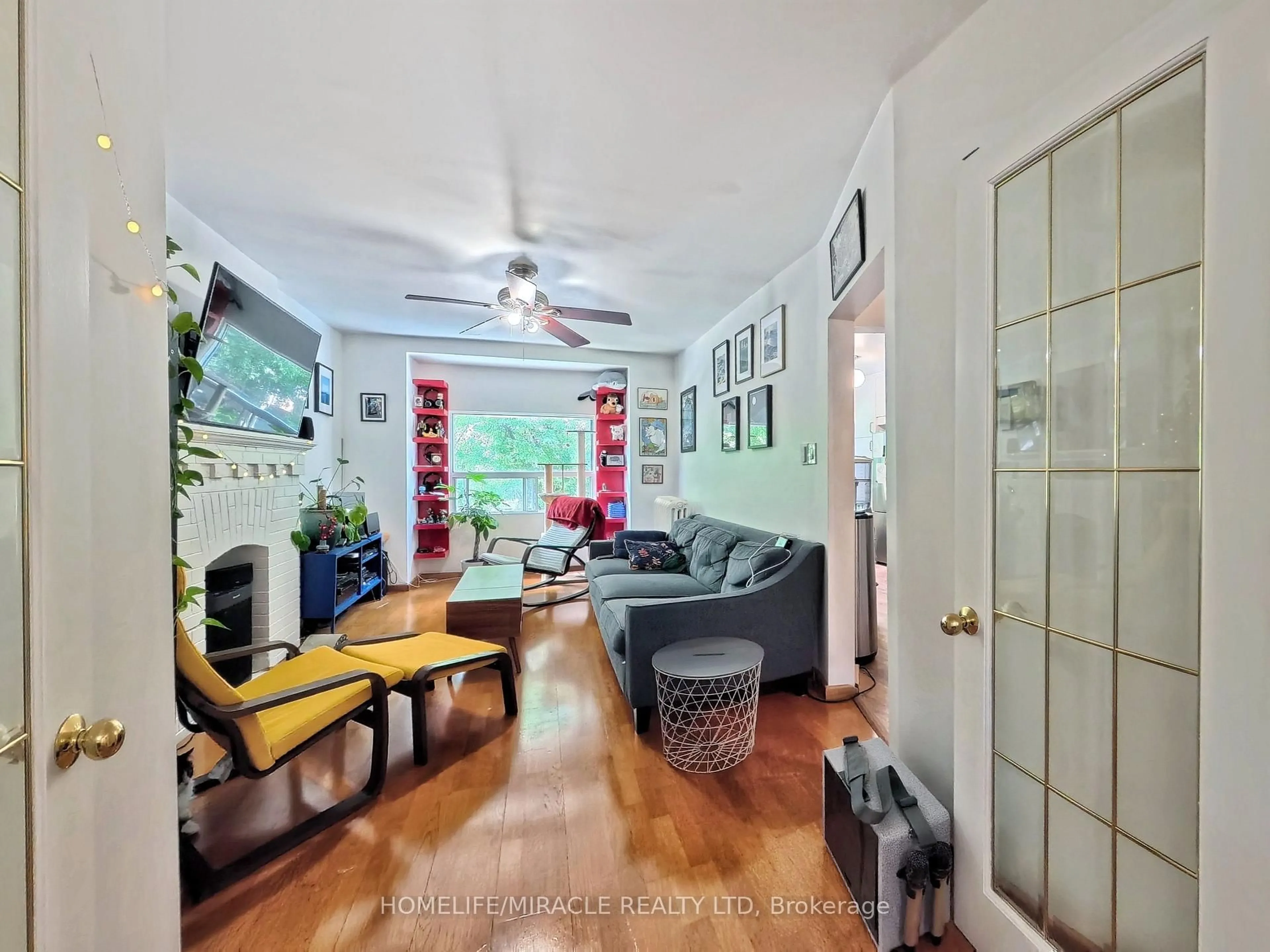 Living room with furniture, unknown for 121 Medland St, Toronto Ontario M6P 2N4