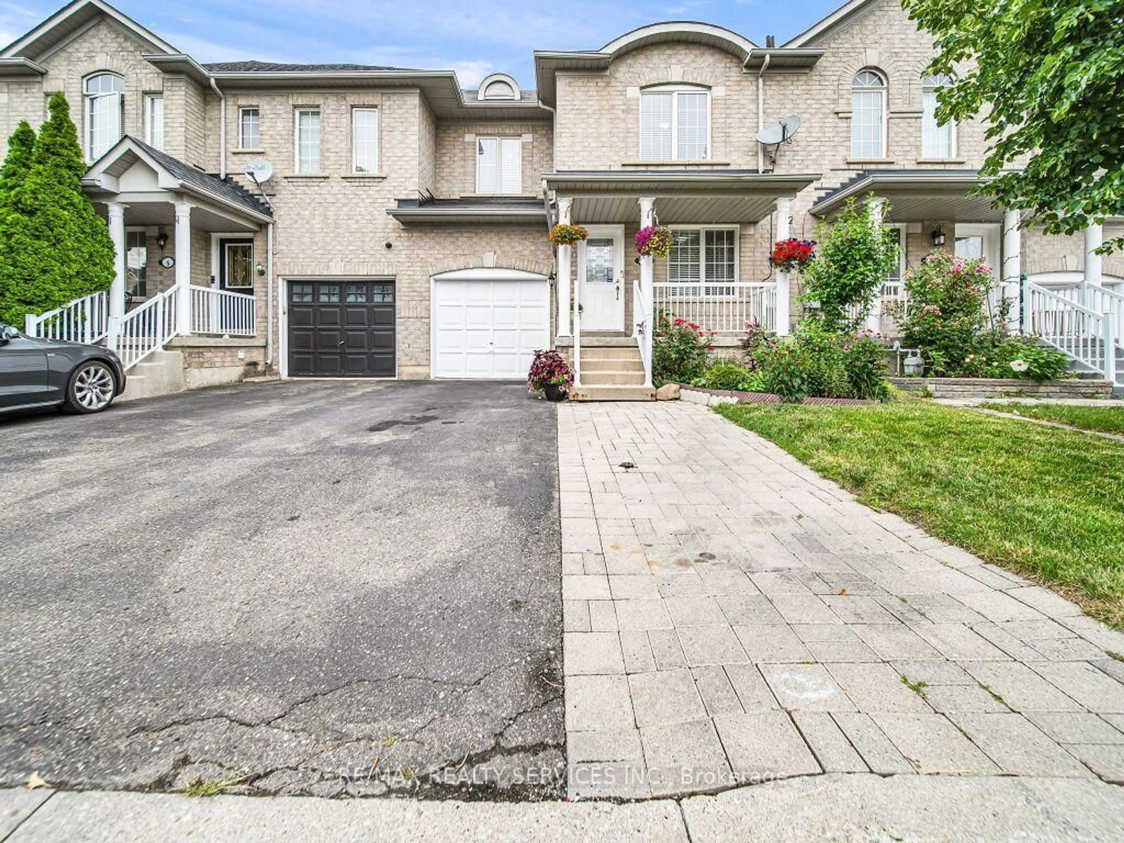 Unknown for 7 Olivett Lane, Brampton Ontario L7A 2X3