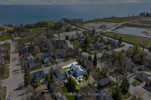 46 Bay St, Mississauga 2