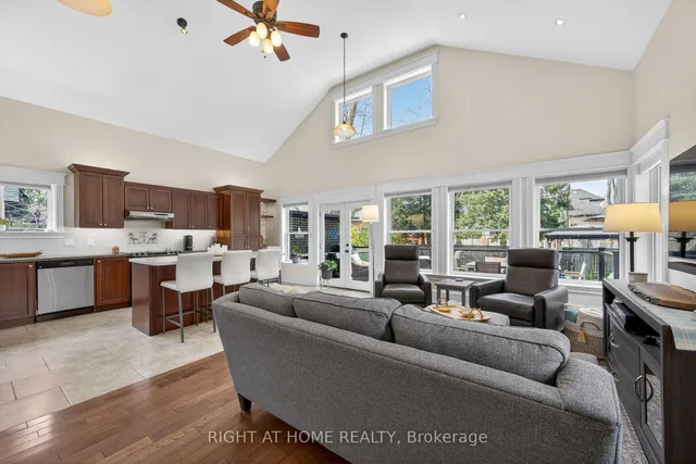 46 Bay St, Mississauga 4