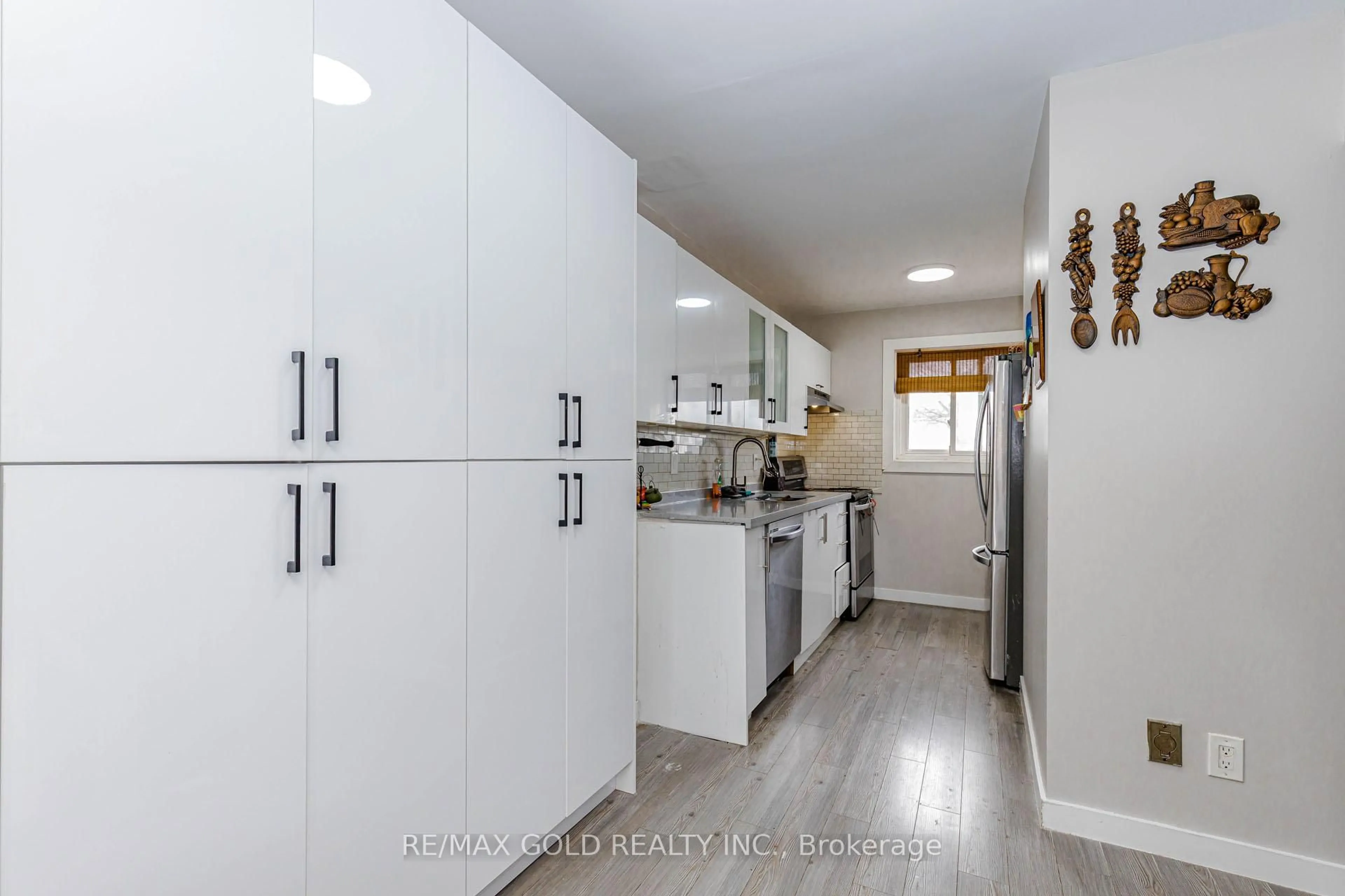 Unknown for 34 Jackman Dr, Brampton Ontario L6S 2L7