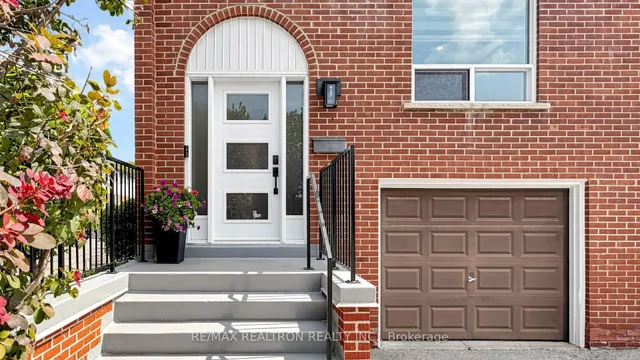 2445 Homelands Dr #18, Mississauga 3
