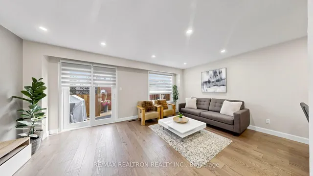 2445 Homelands Dr #18, Mississauga 5