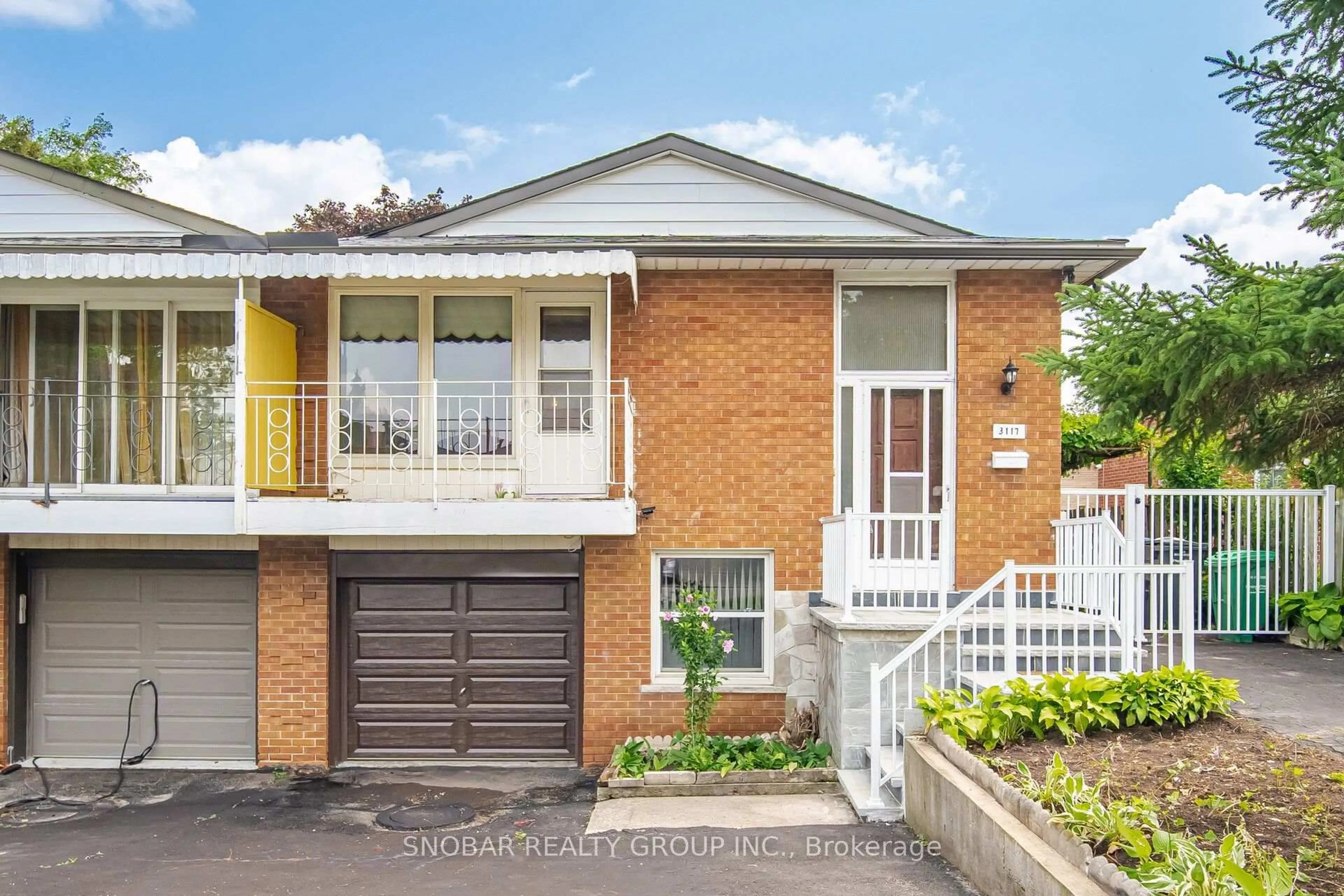 Home with brick exterior material, street for 3117 Fieldgate Dr, Mississauga Ontario L4X 2H2