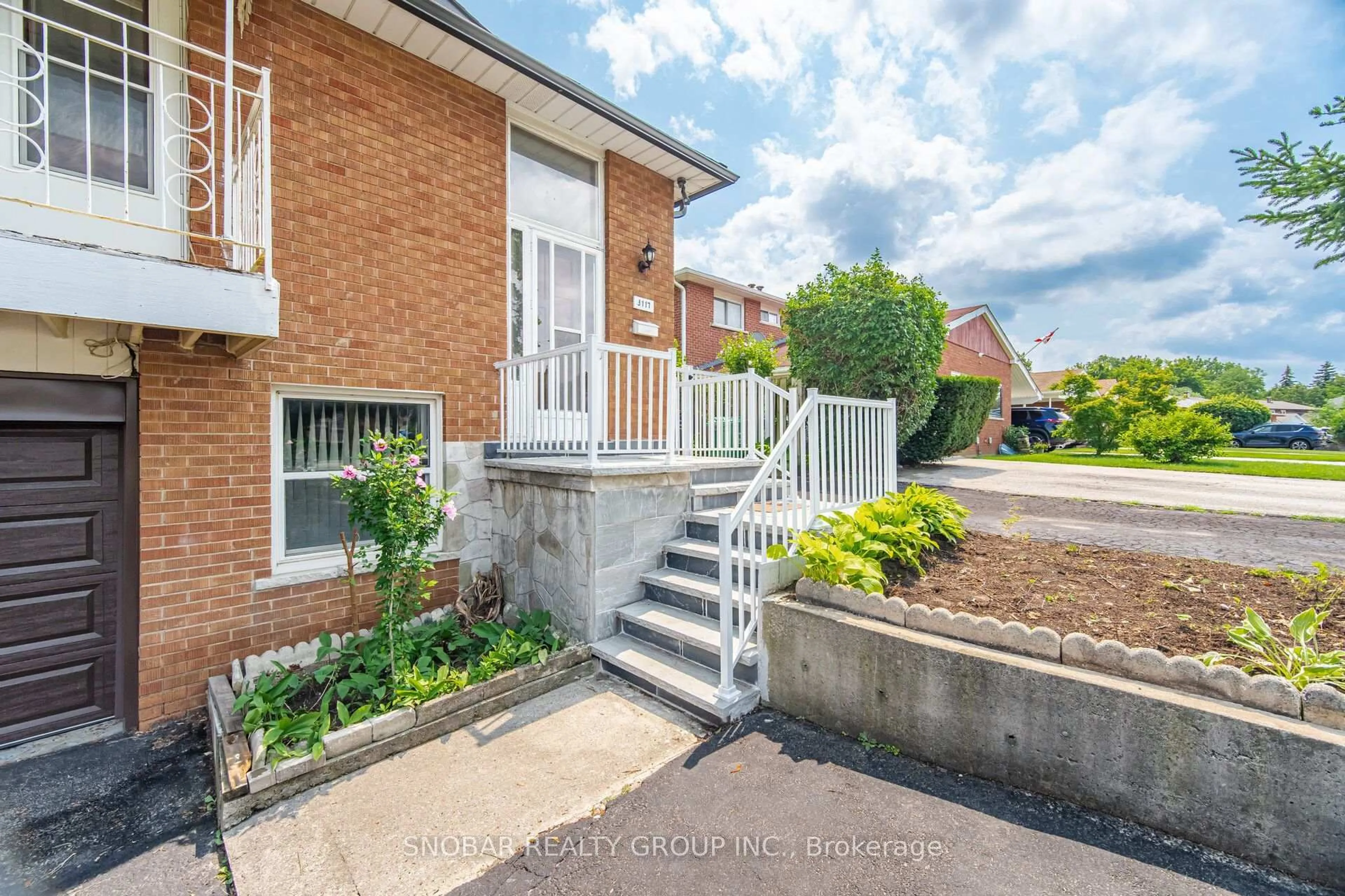 Home with brick exterior material, street for 3117 Fieldgate Dr, Mississauga Ontario L4X 2H2