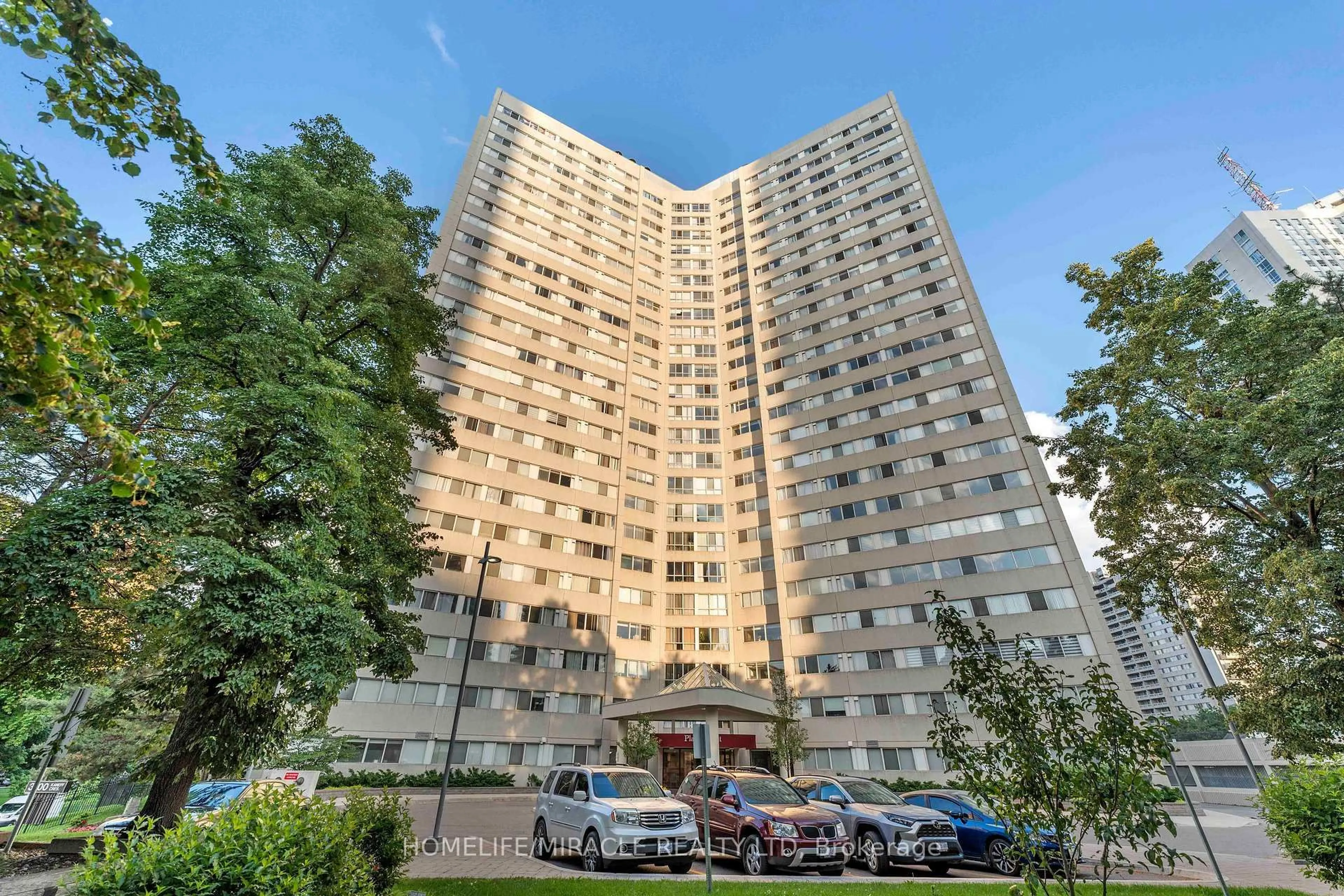 Unknown for 3700 Kaneff Cres #202, Mississauga Ontario L5A 4B8
