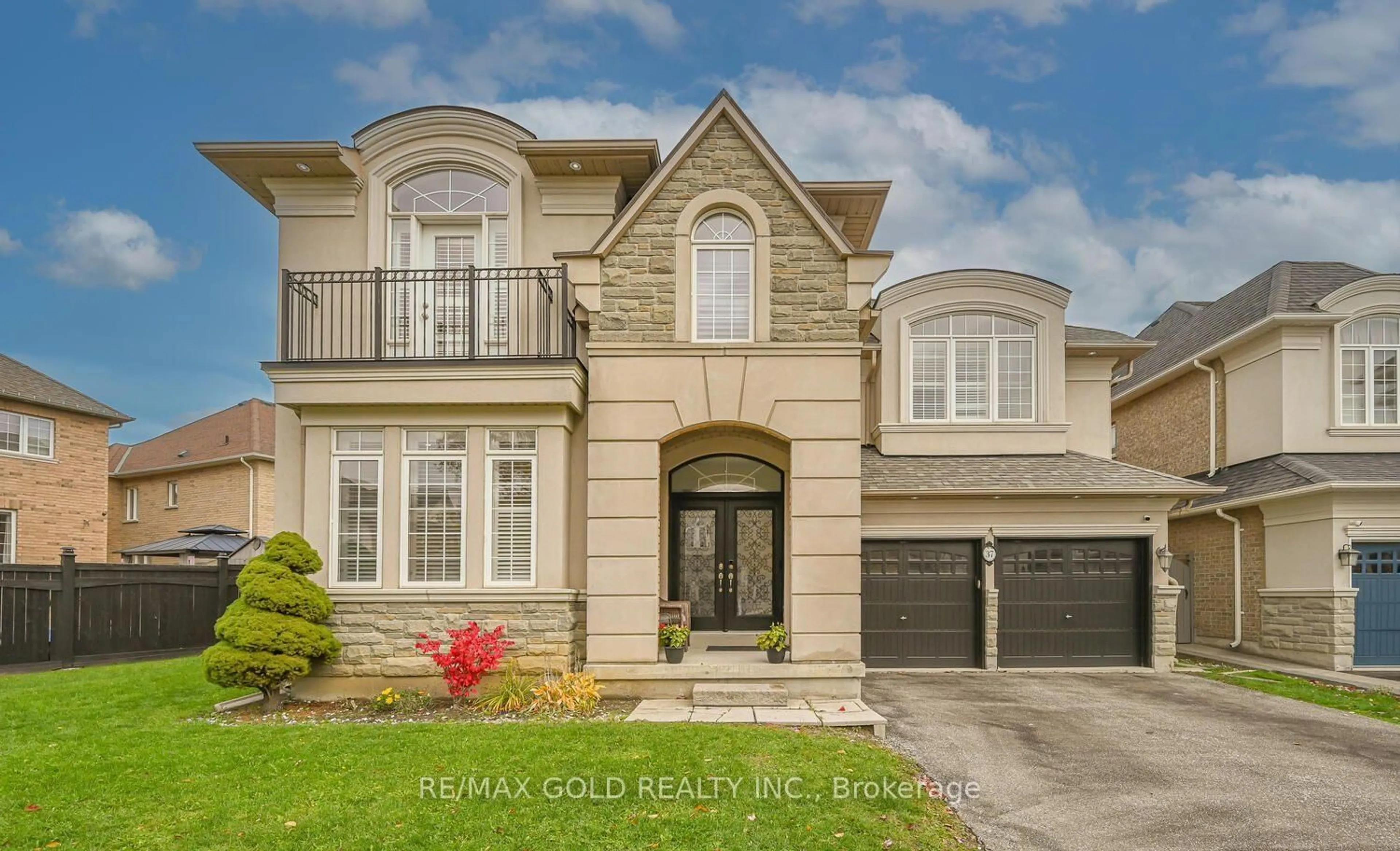 Unknown for 37 Scotchmere Cres, Brampton Ontario L6P 3A6
