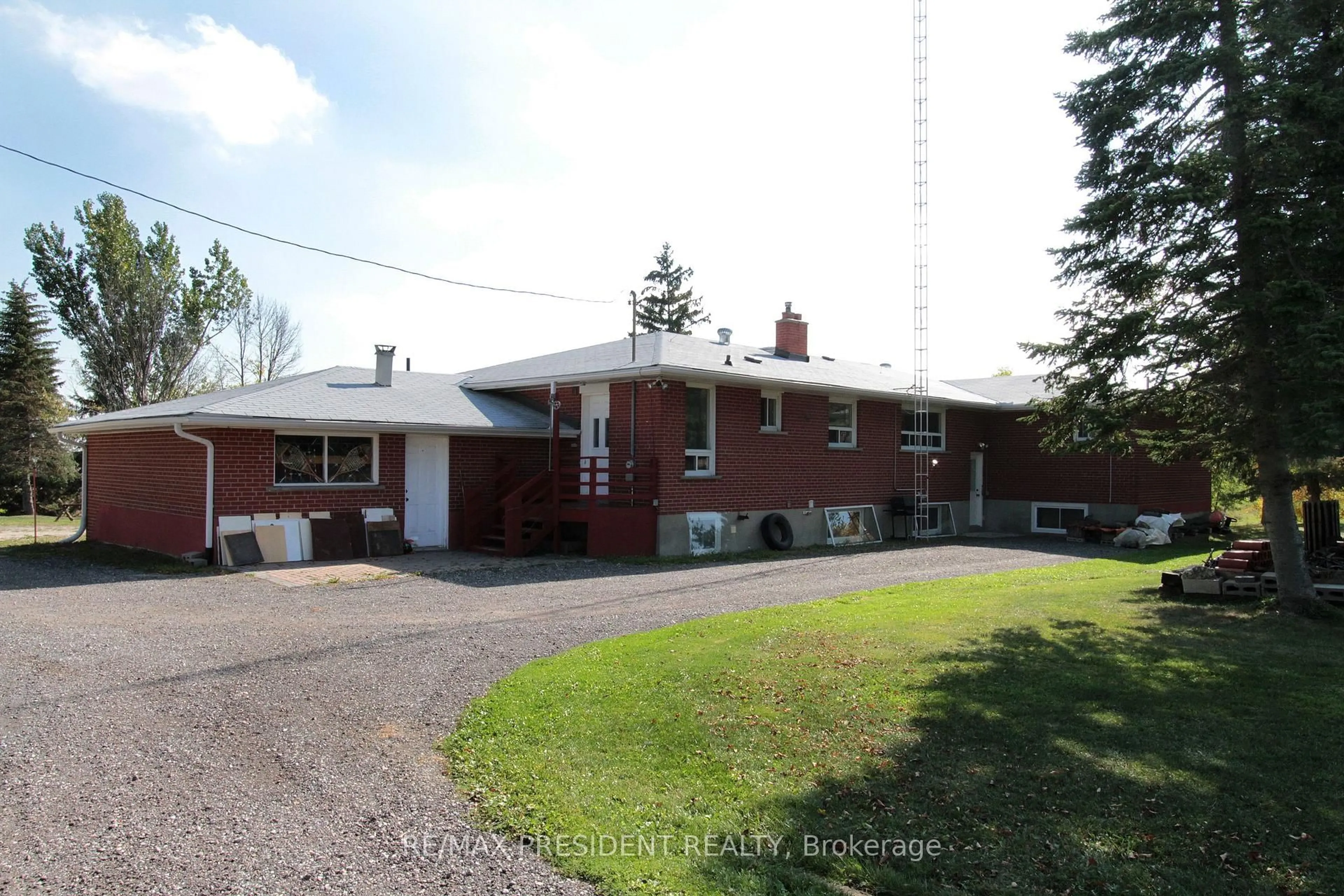 A pic from outside/outdoor area/front of a property/back of a property/a pic from drone, street for 7190 King St, Caledon Ontario L7C 0S3