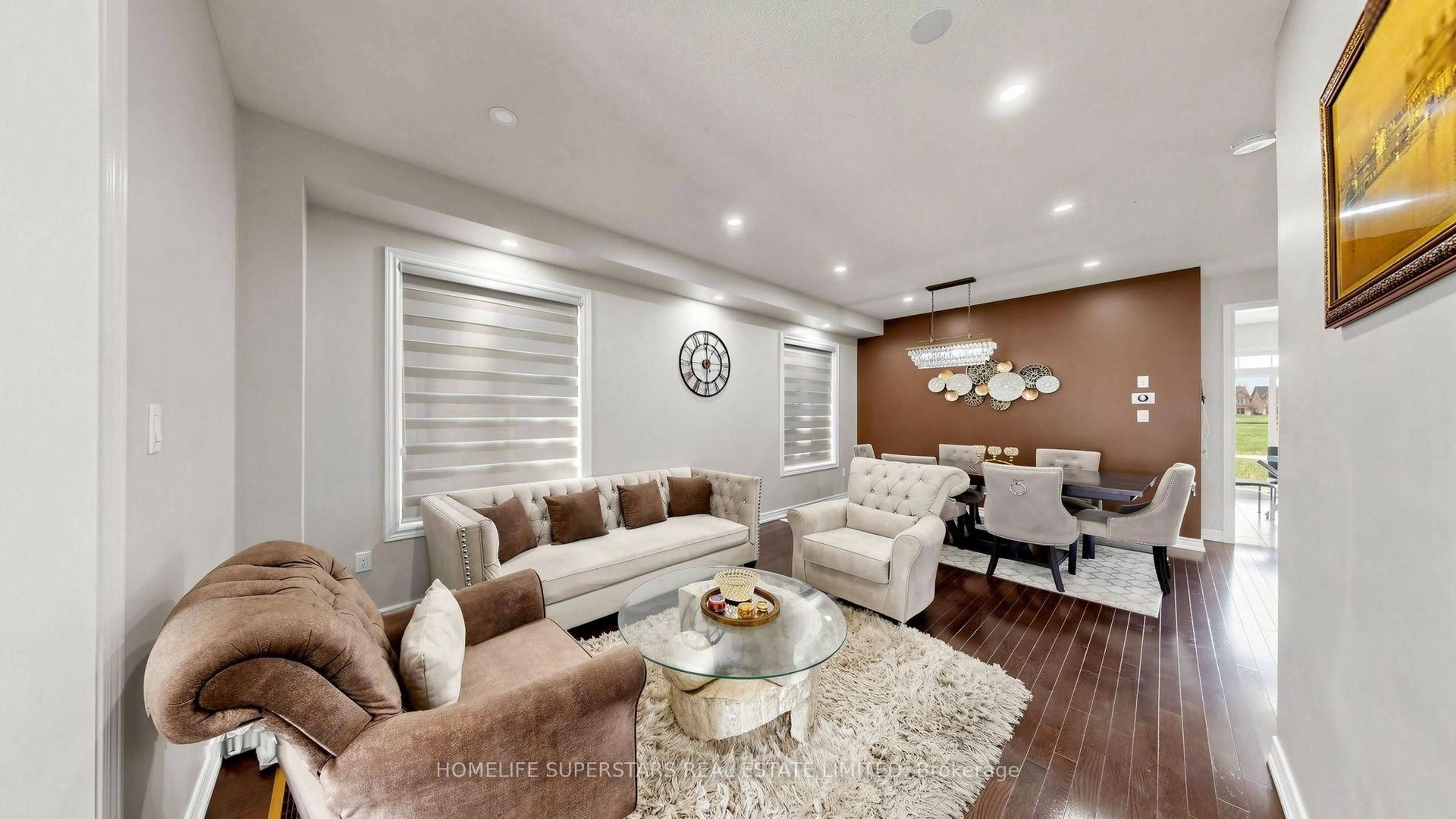 Living room with furniture, unknown for 18 Oconnor Cres, Brampton Ontario L7A 5A6