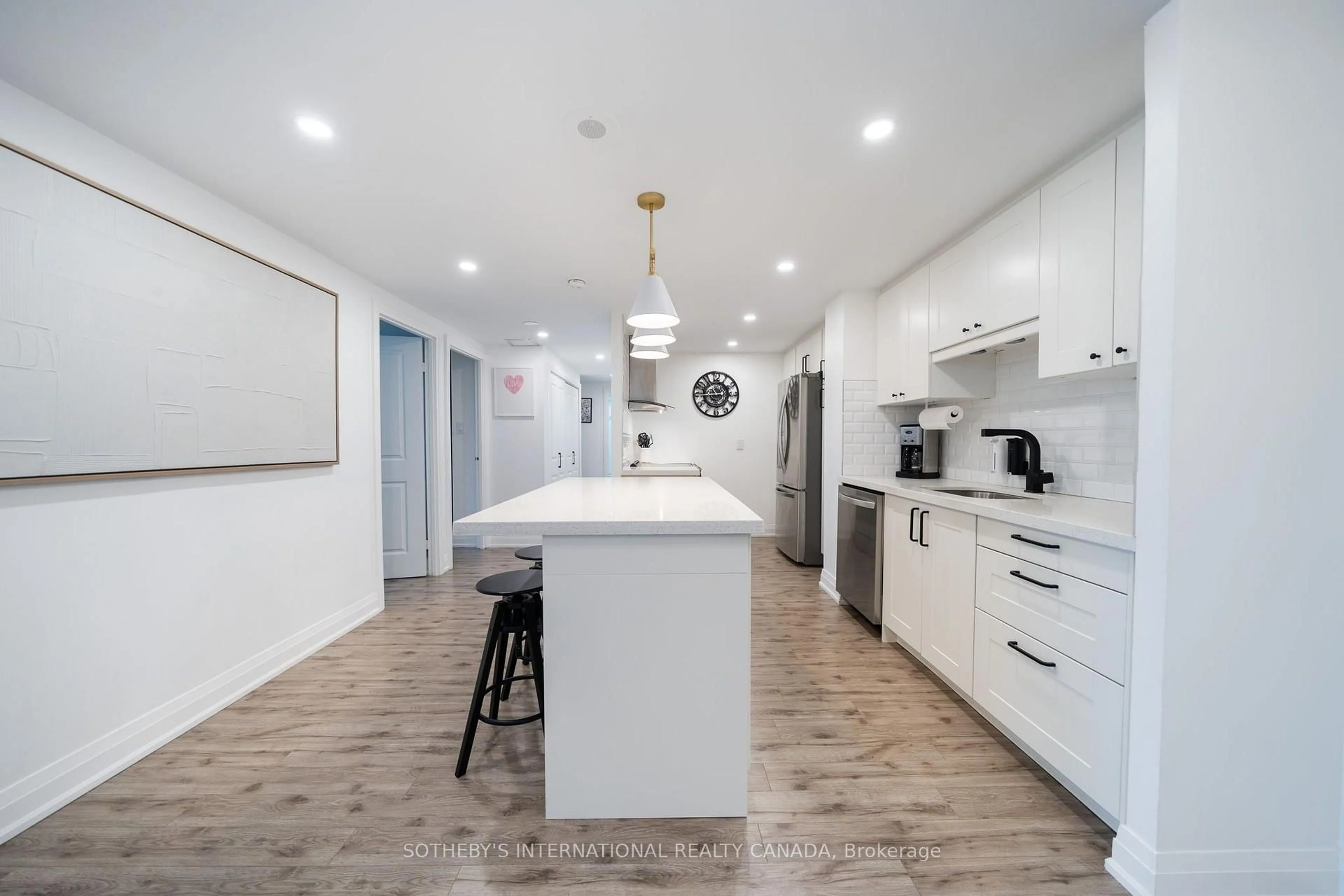 Open concept kitchen, unknown for 812 Burnhamthorpe Rd #1110, Toronto Ontario M9C 4W1