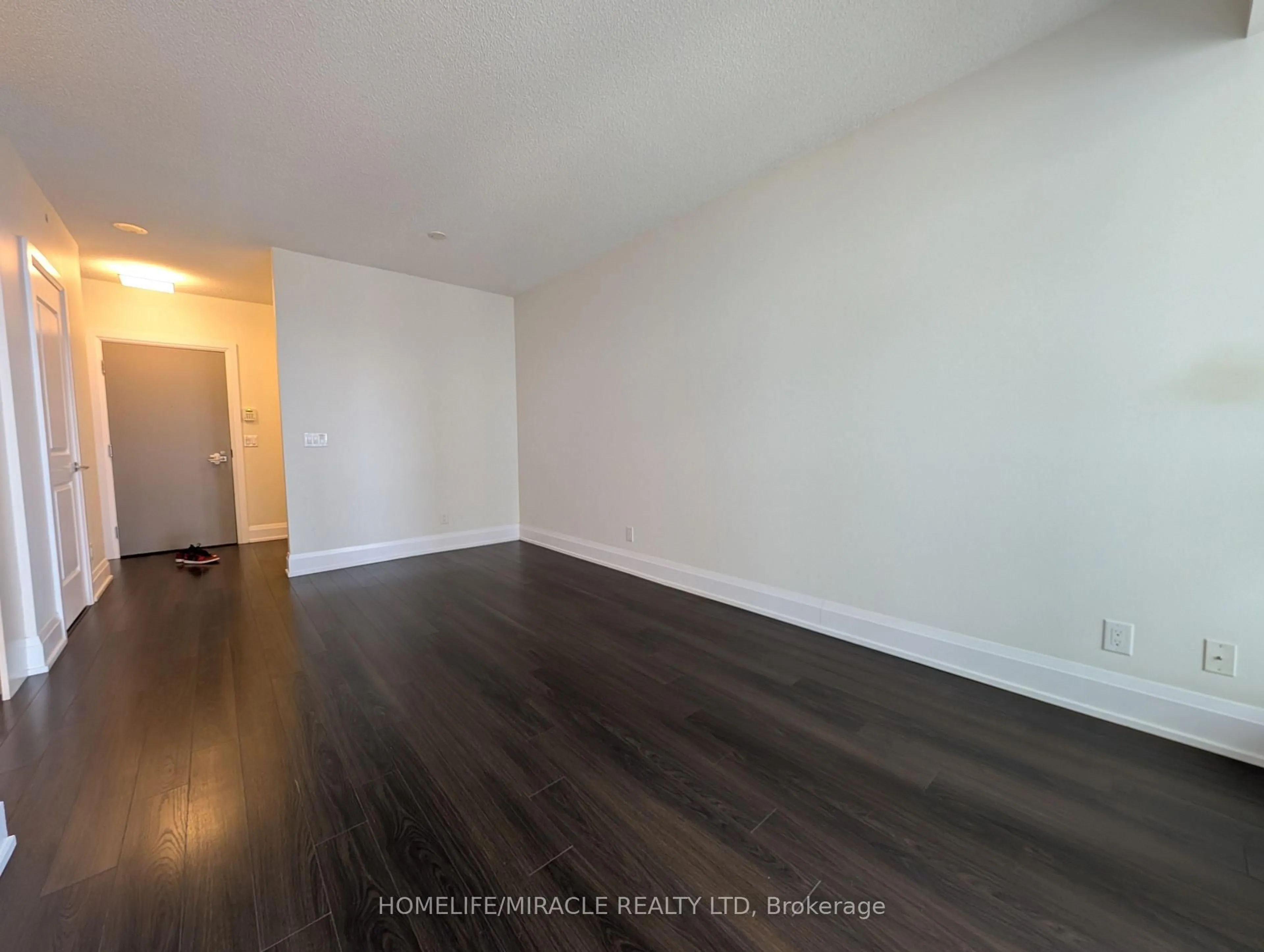 A pic of a room for 2 Old Mill Dr #428, Toronto Ontario M6S 0A2