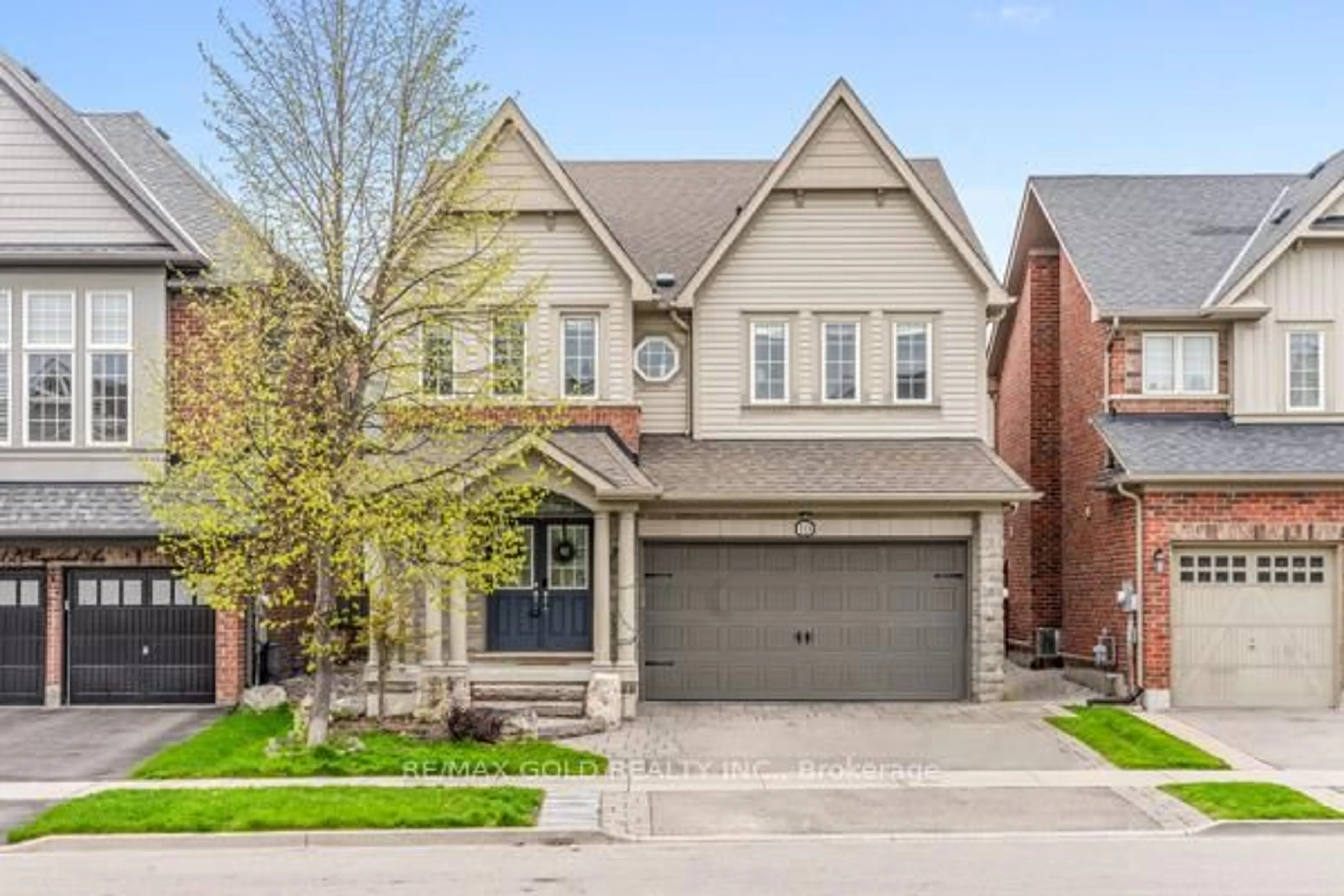 Home with brick exterior material, street for 10 Rougebank Ave, Caledon Ontario L7C 3V1