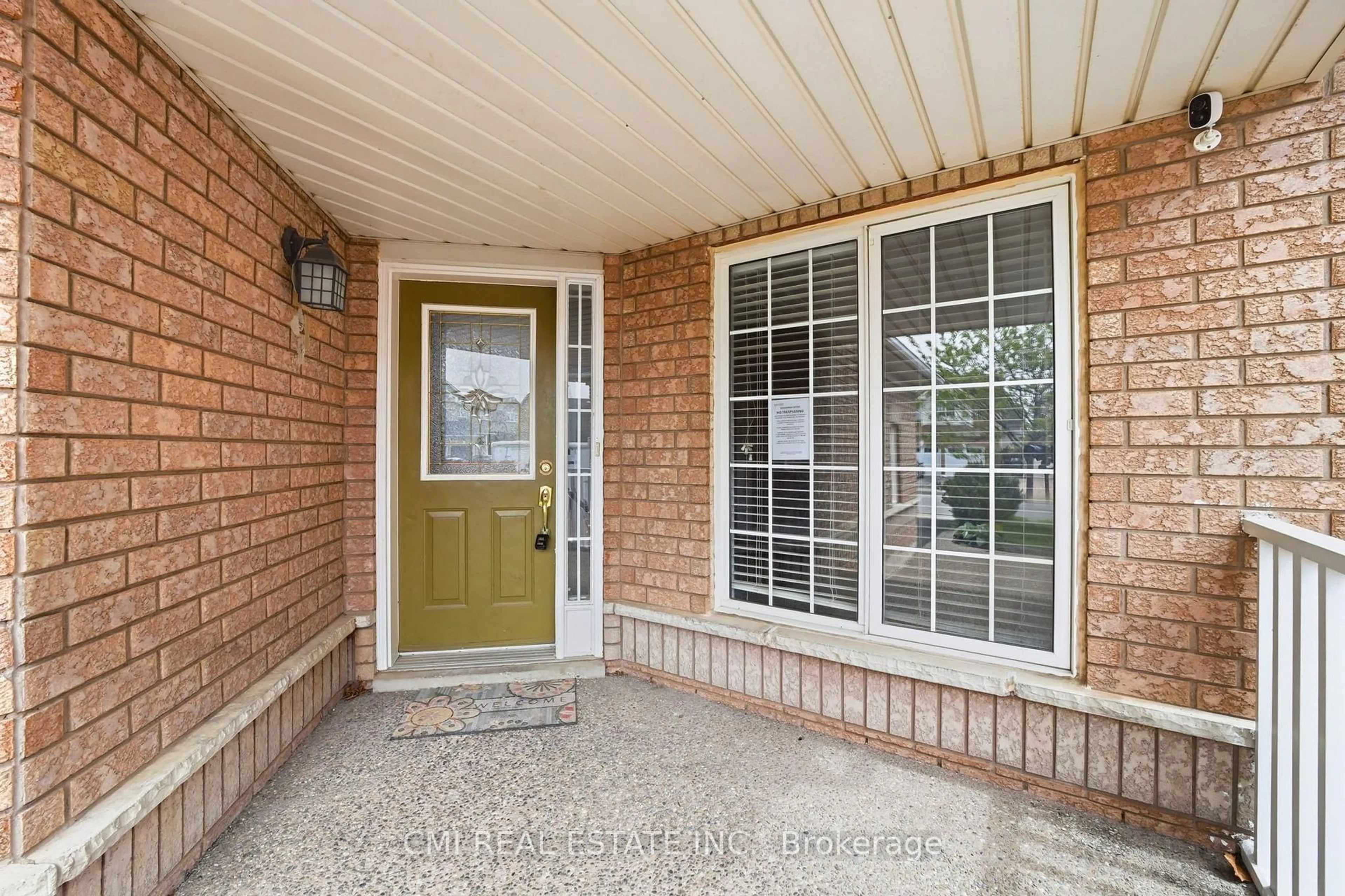 Indoor entryway for 147 Porchlight Rd, Brampton Ontario L6X 4R7