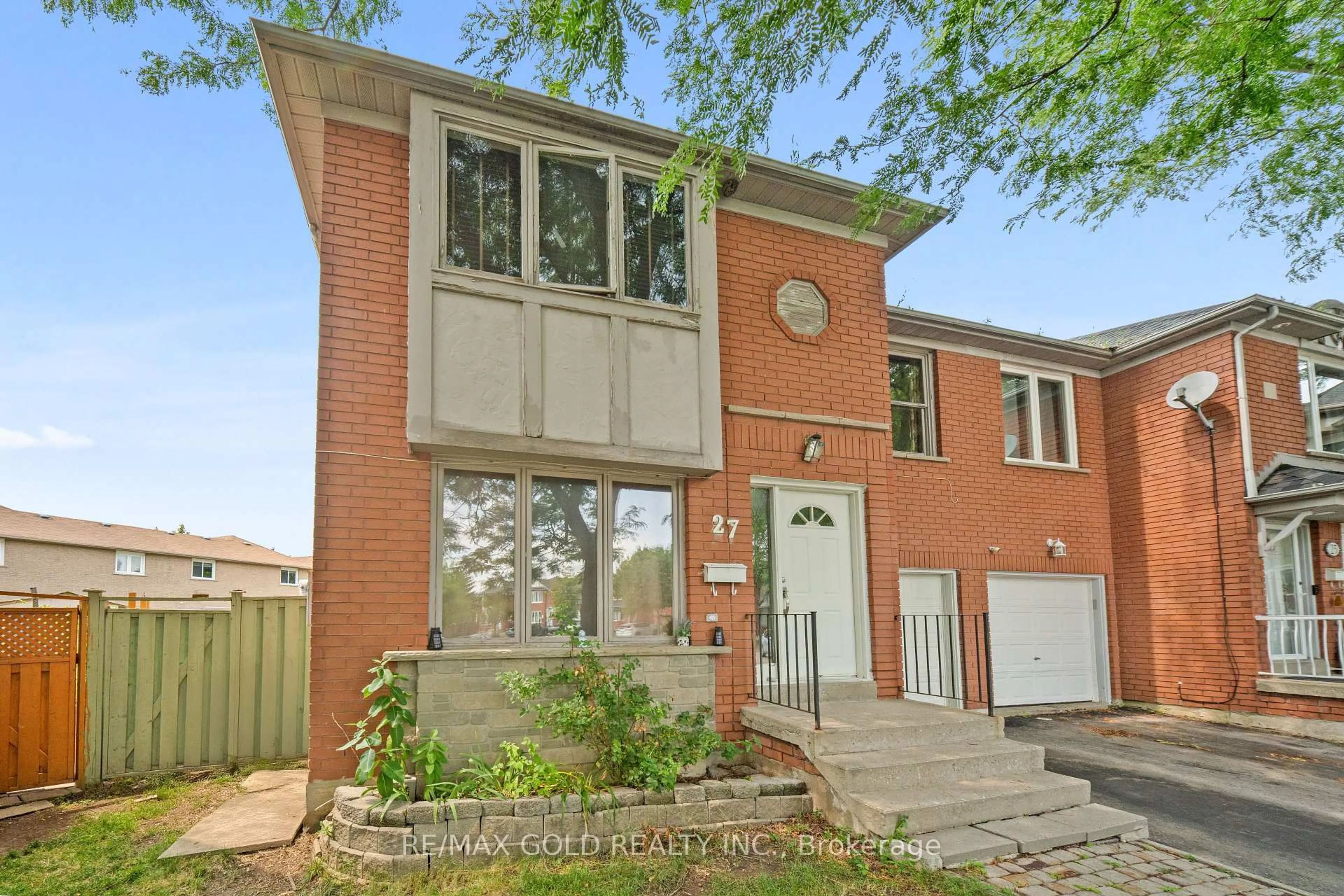 Home with brick exterior material, street for 27 Lofty Pines Pl, Brampton Ontario L6R 1K6