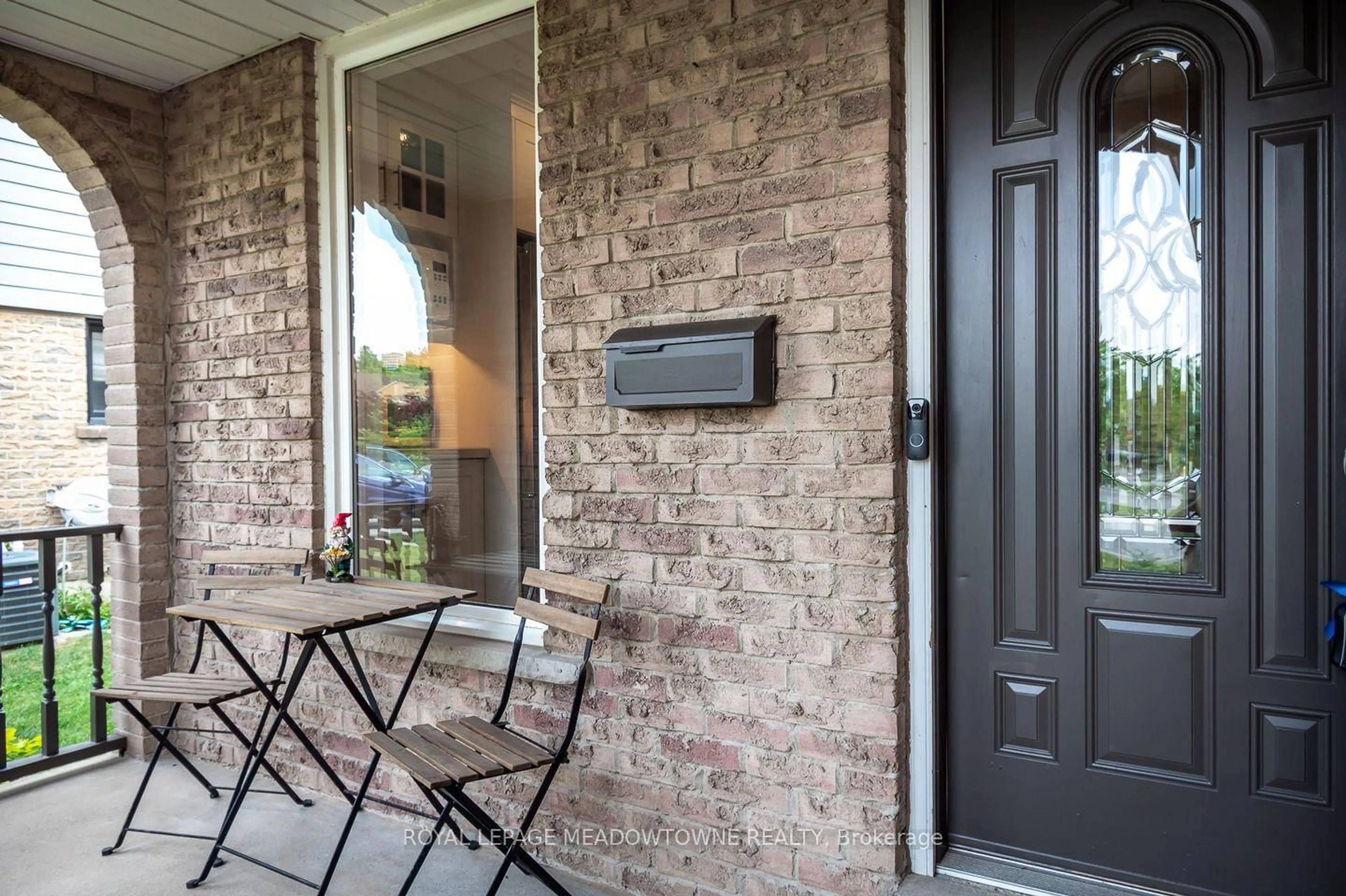 Patio, street for 784 Laurier Ave, Milton Ontario L9T 4H1