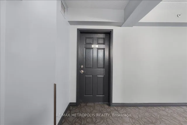 1487 Maple Ave #307, Milton 5