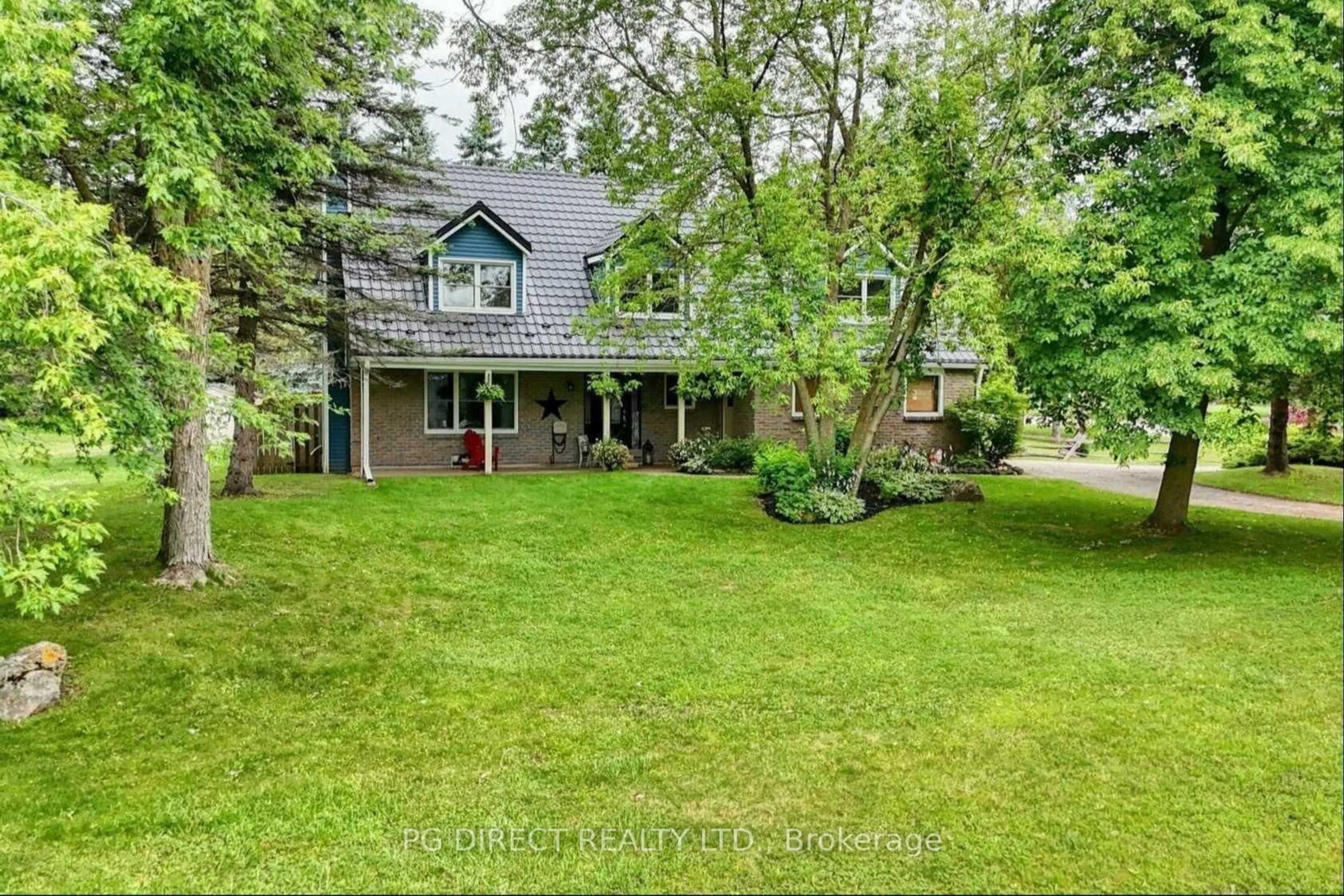 A pic from outside/outdoor area/front of a property/back of a property/a pic from drone, unknown for 12 Meadow Dr, Caledon Ontario L7K 1A3