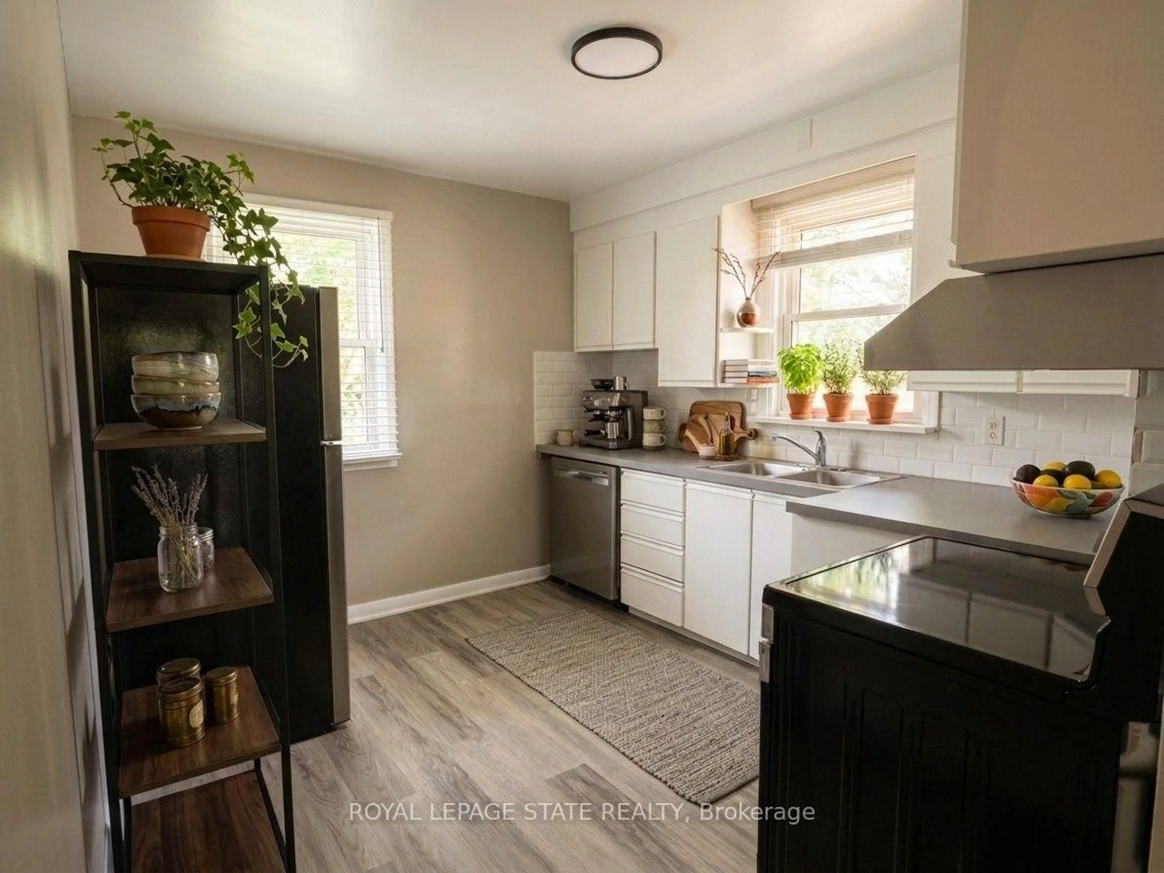 Open concept kitchen, unknown for 20 Lloyd Manor Rd, Toronto Ontario M9B 5H6