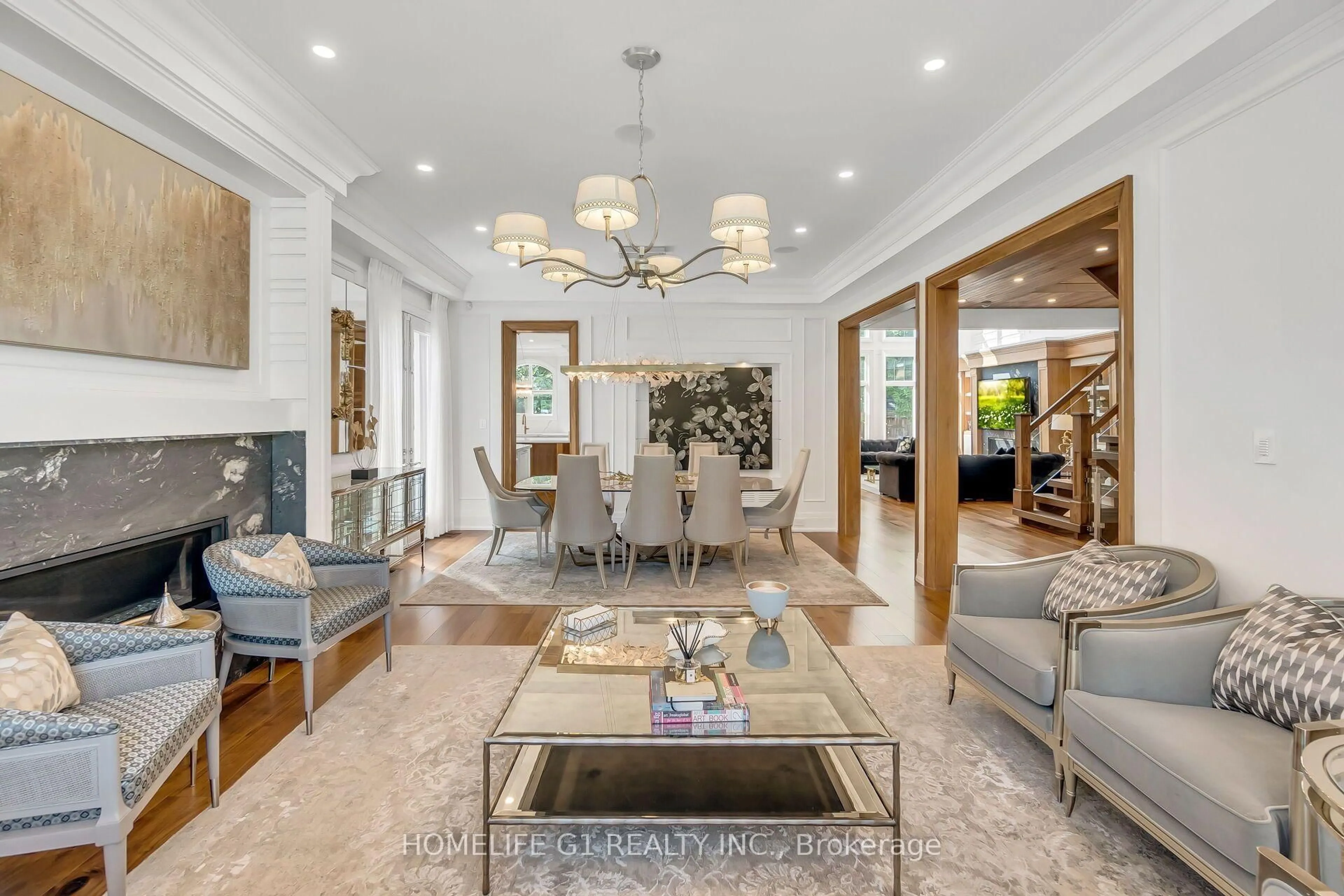 Unknown for 2115 Rebecca St, Oakville Ontario L6L 2A4