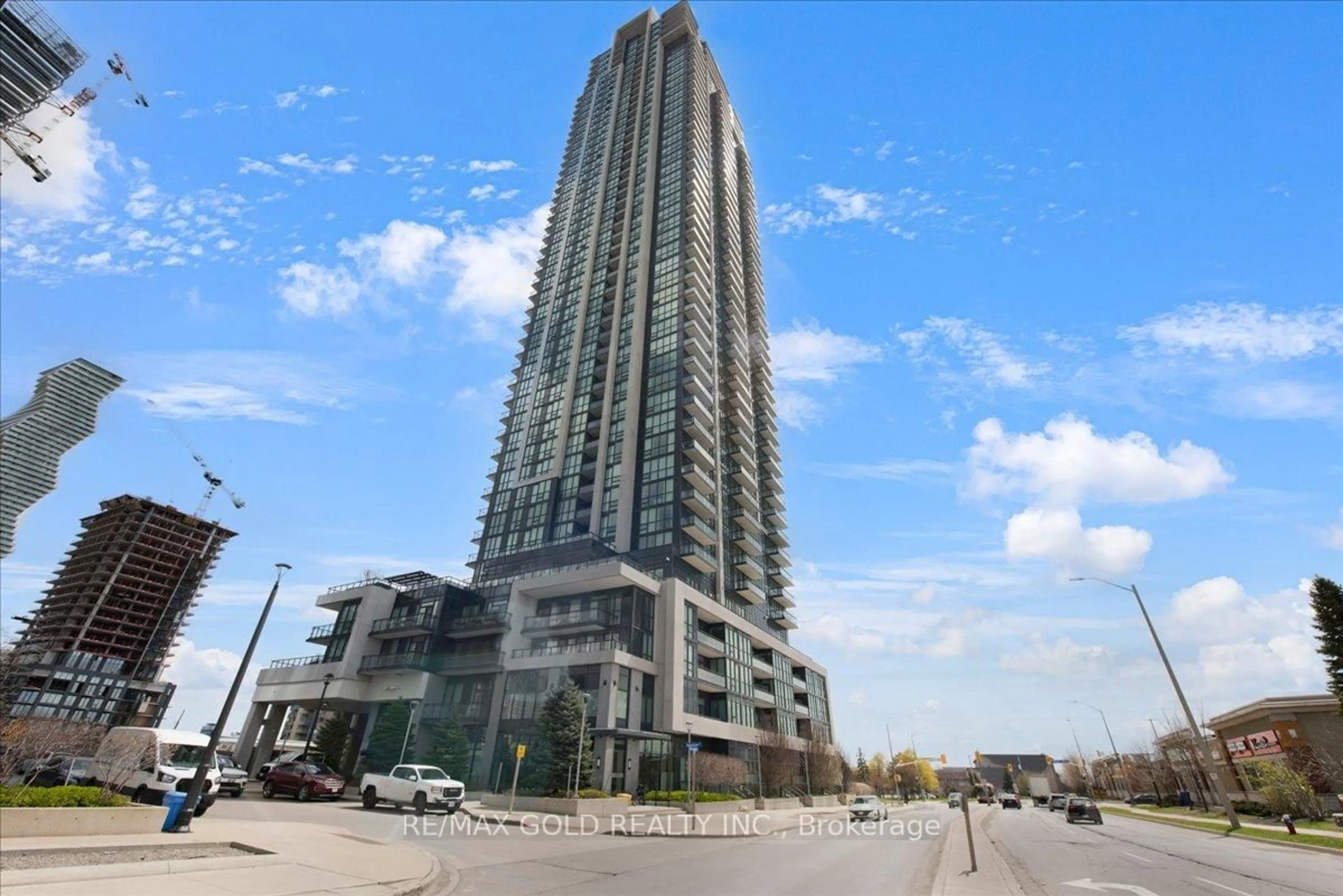 Indoor foyer for 3975 Grand Park Dr #4803, Mississauga Ontario L5B 0K4