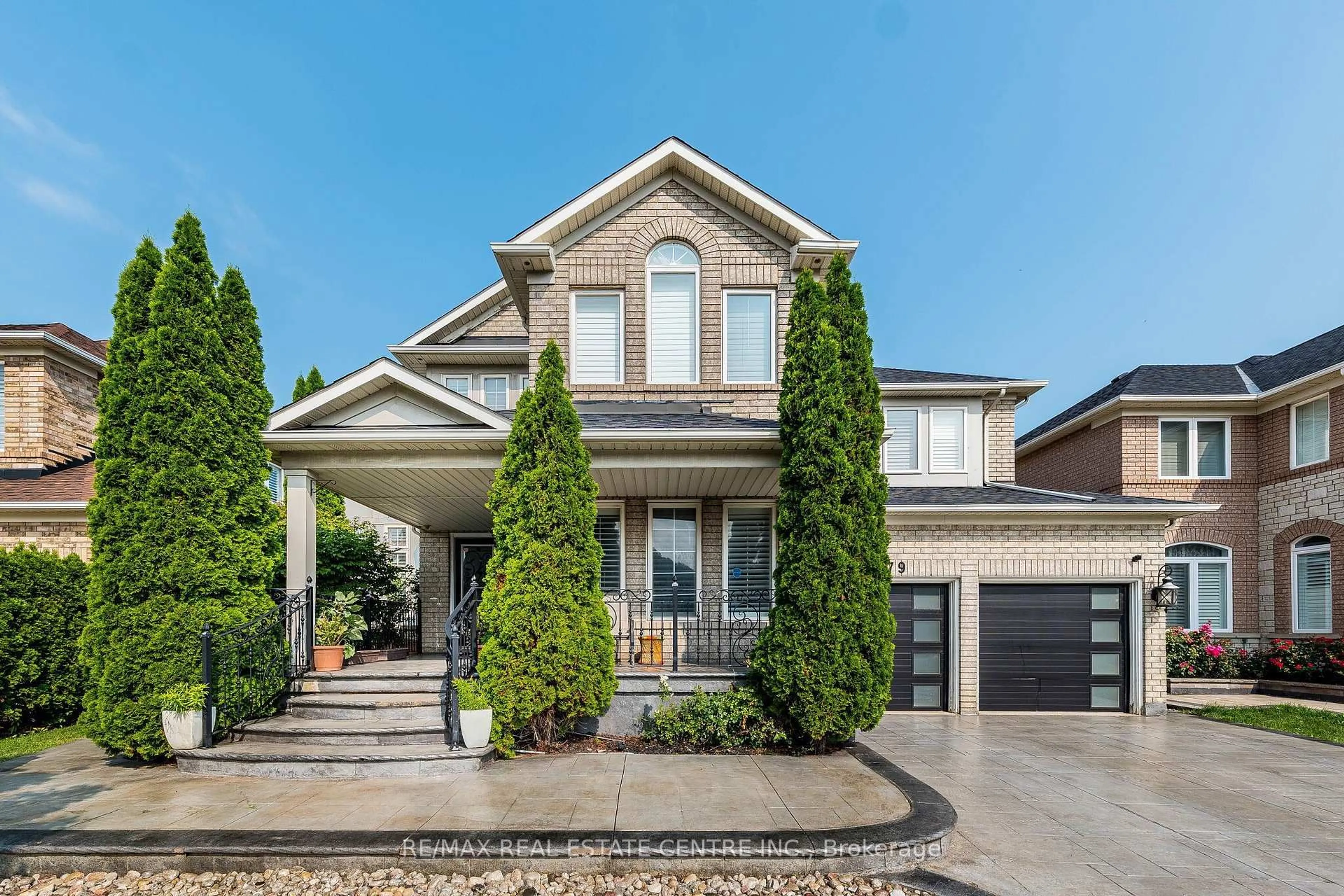 Home with brick exterior material, street for 1679 Westbridge Way, Mississauga Ontario L5N 7S8
