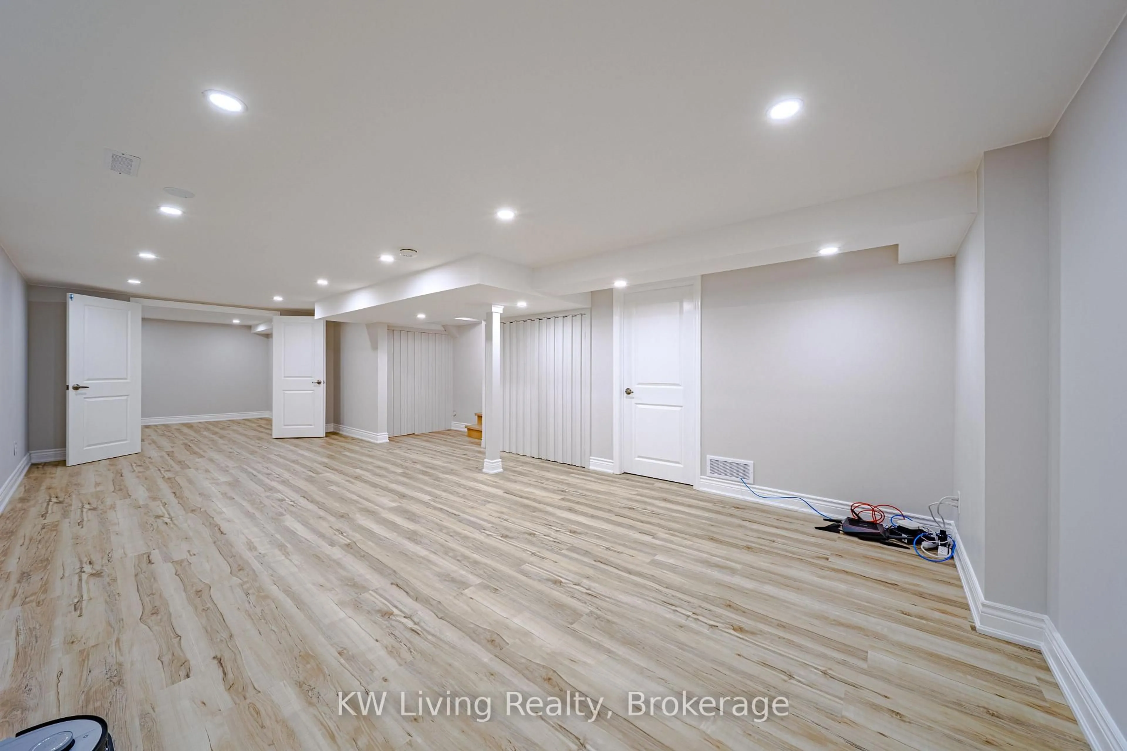 A pic of a room for 2969 Dancer Crt, Mississauga Ontario L5L 1Y5