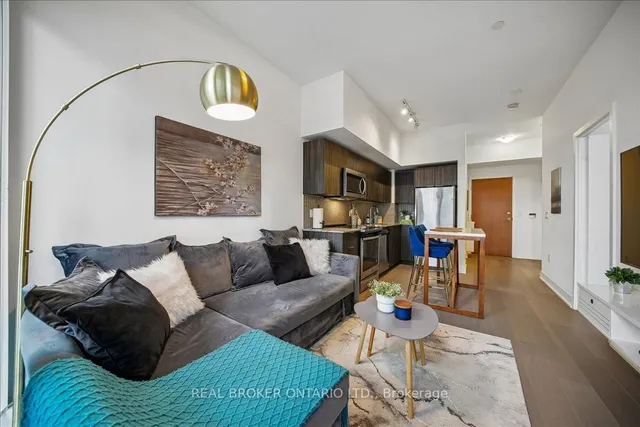 20 Shore Breeze Dr #603, Toronto 3