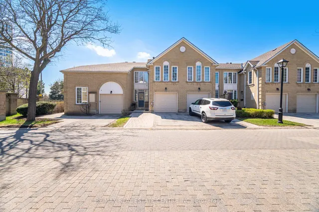 3 Hartnell Sq #2, Brampton 3