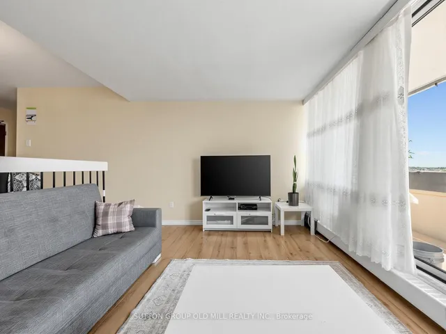 455 Sentinel Rd #1001, Toronto 5