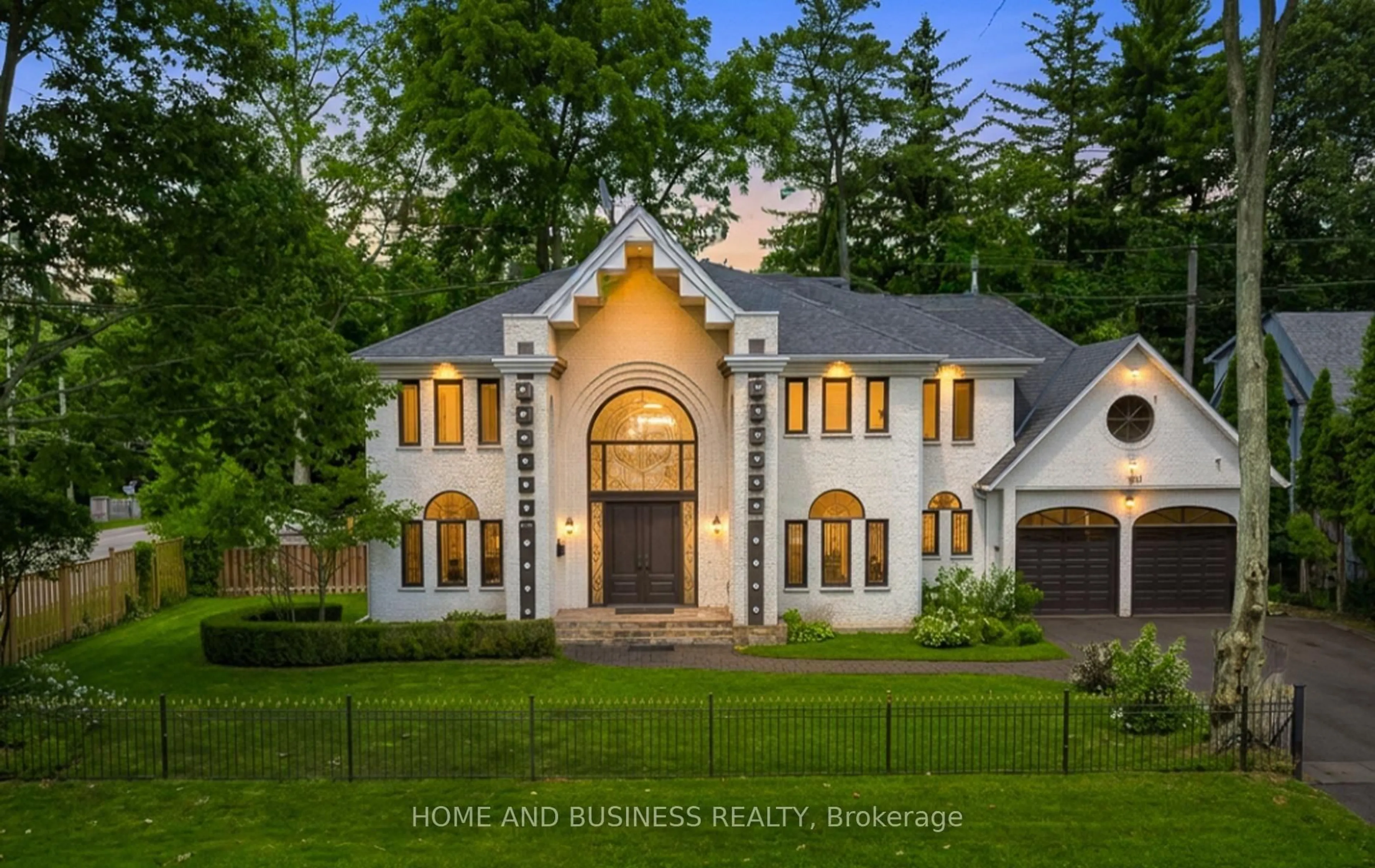 Home with brick exterior material, unknown for 1755 Birchwood Dr, Mississauga Ontario L5J 1T7