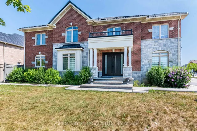 11 DRUMMONDVILLE Dr, Brampton 3