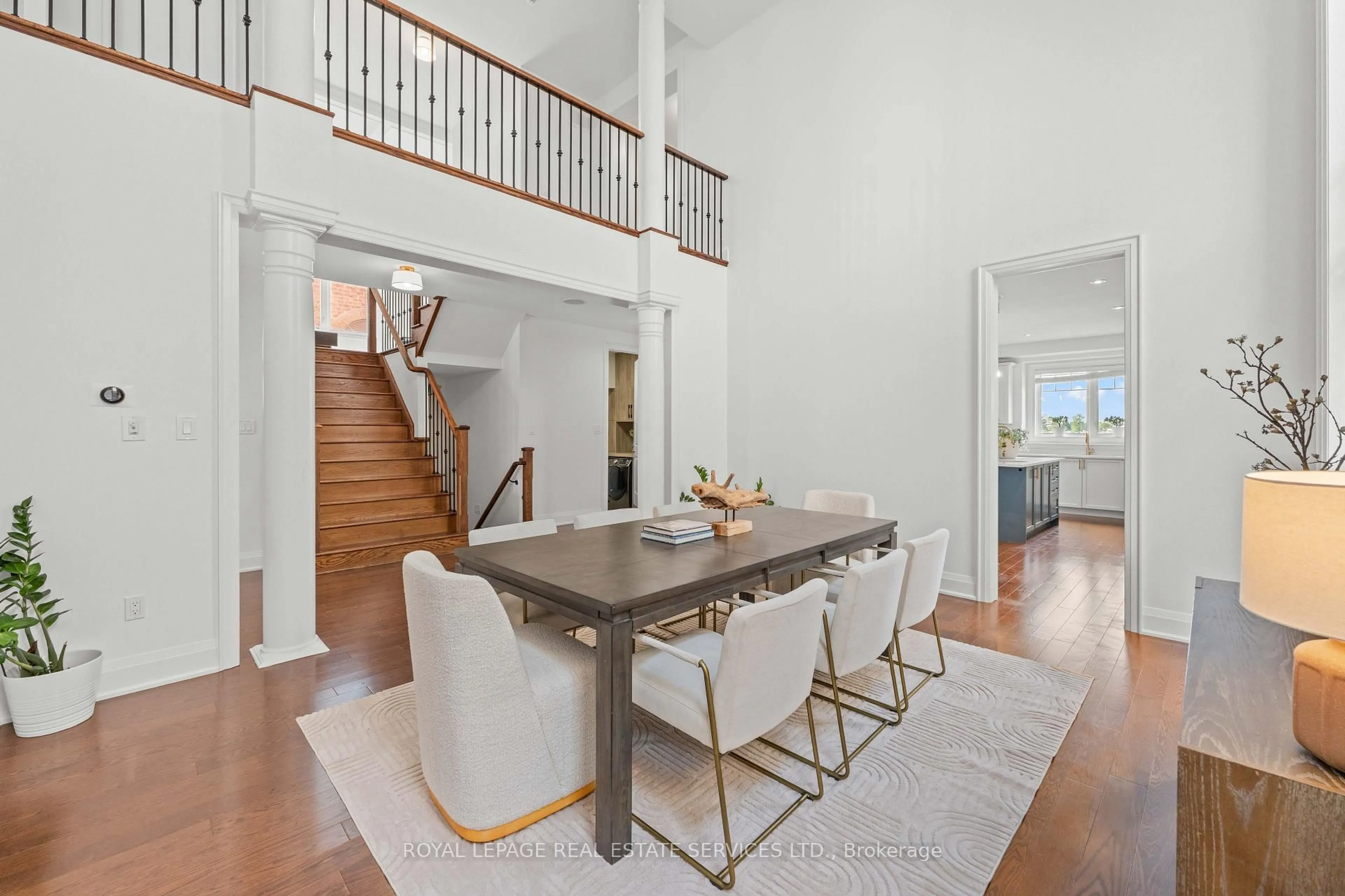 Dining room, unknown for 118 Coastline Dr, Brampton Ontario L6Y 0S4