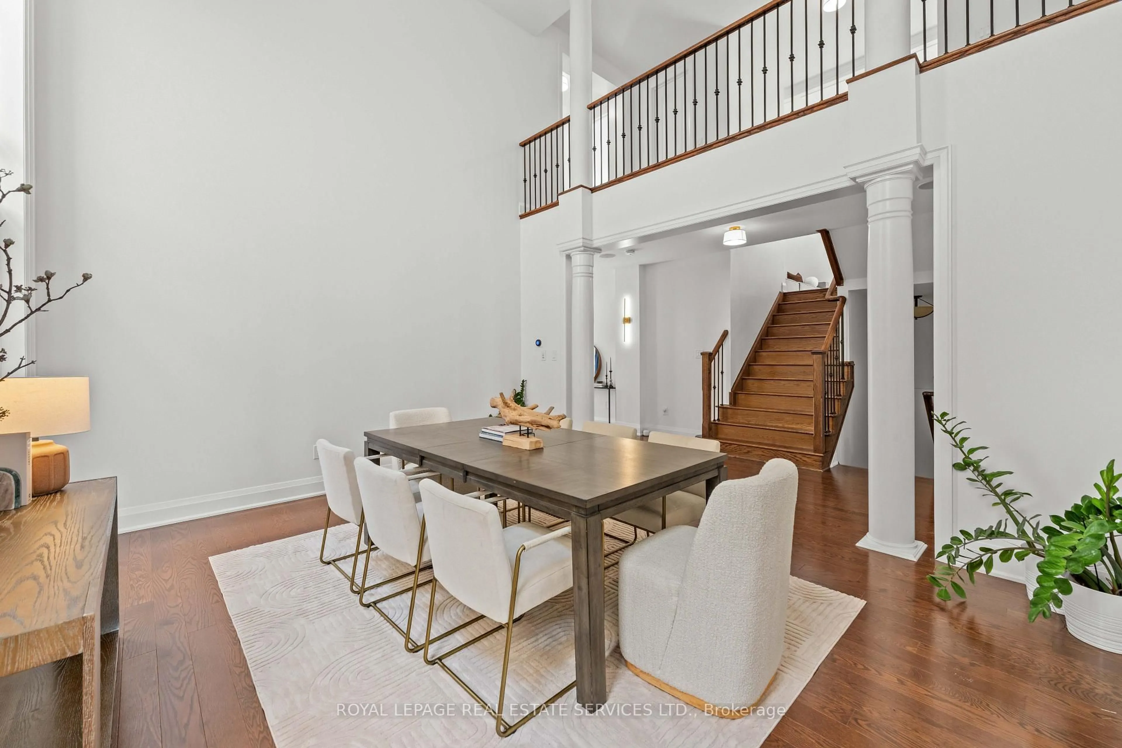 Dining room, unknown for 118 Coastline Dr, Brampton Ontario L6Y 0S4