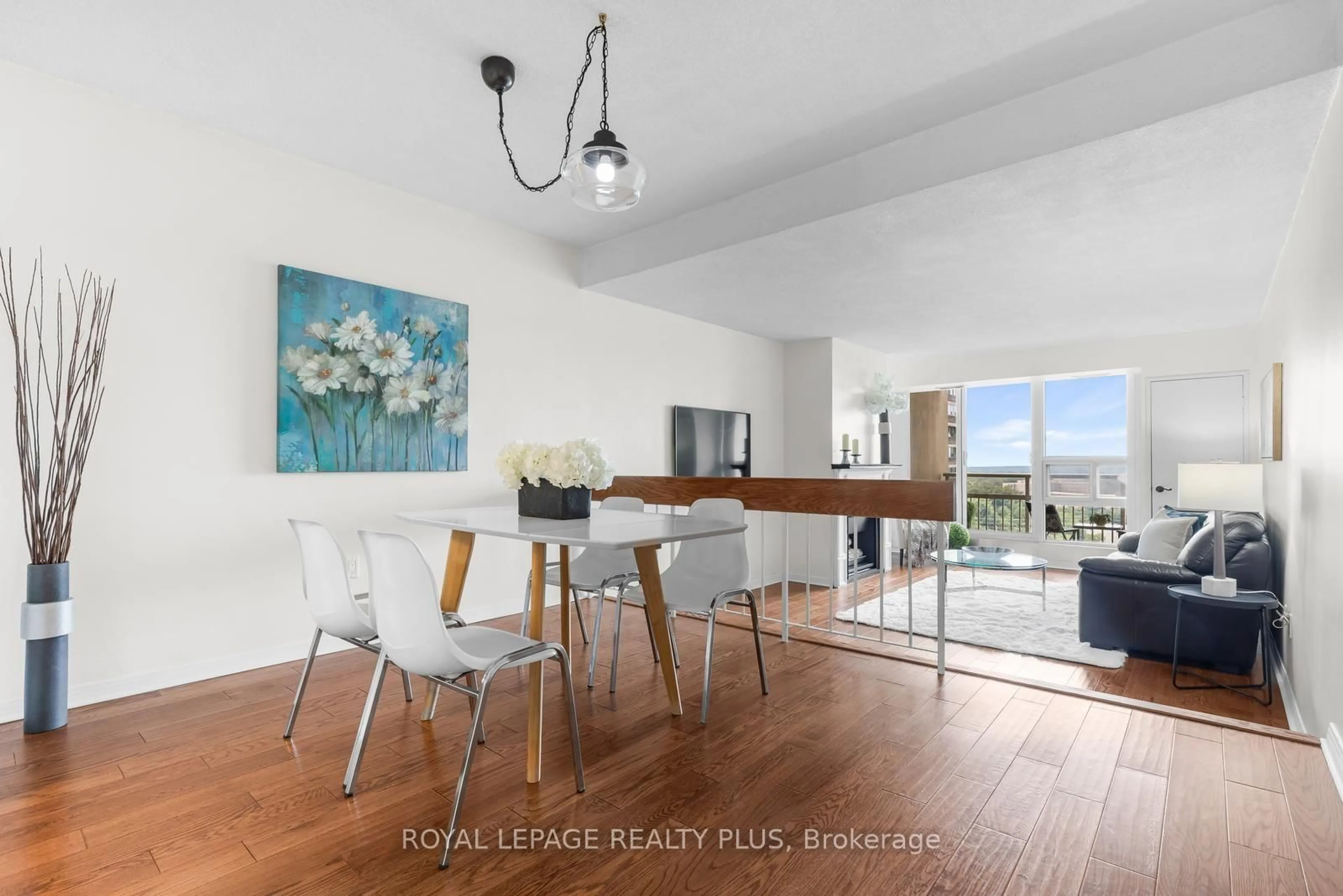Dining room, wood/laminate floor for 1359 White Oaks Blvd #1206, Oakville Ontario L6H 2R8