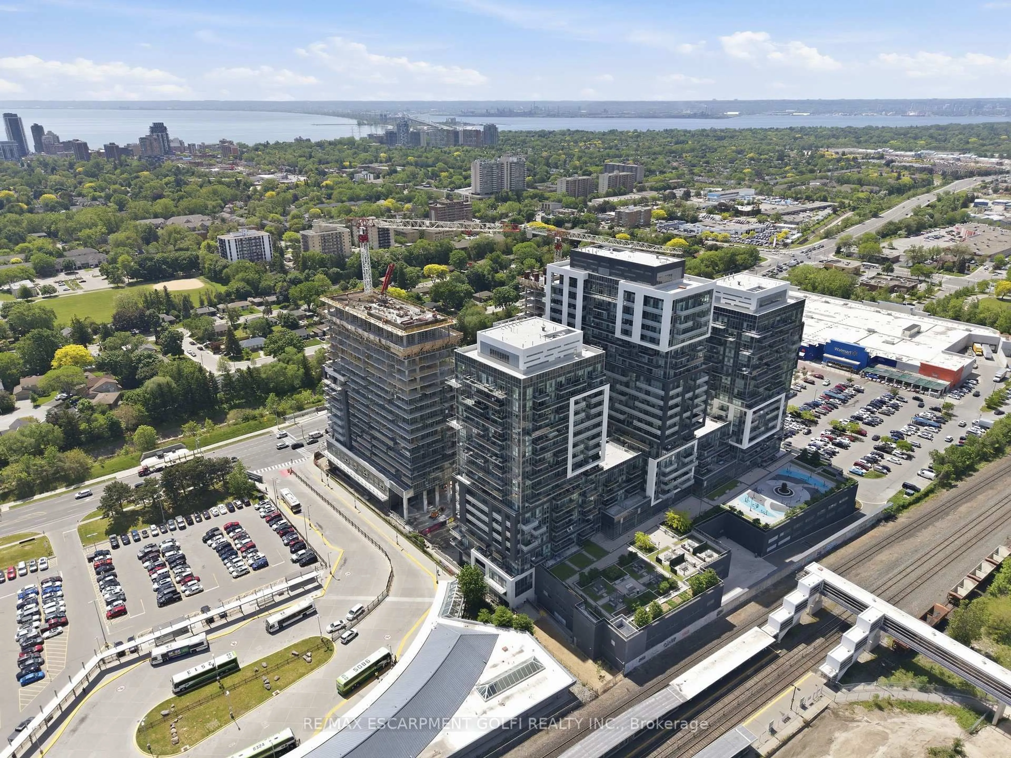 A pic from outside/outdoor area/front of a property/back of a property/a pic from drone, city buildings view from balcony for 2093 FAIRVIEW St #2004, Burlington Ontario L7R 0E6