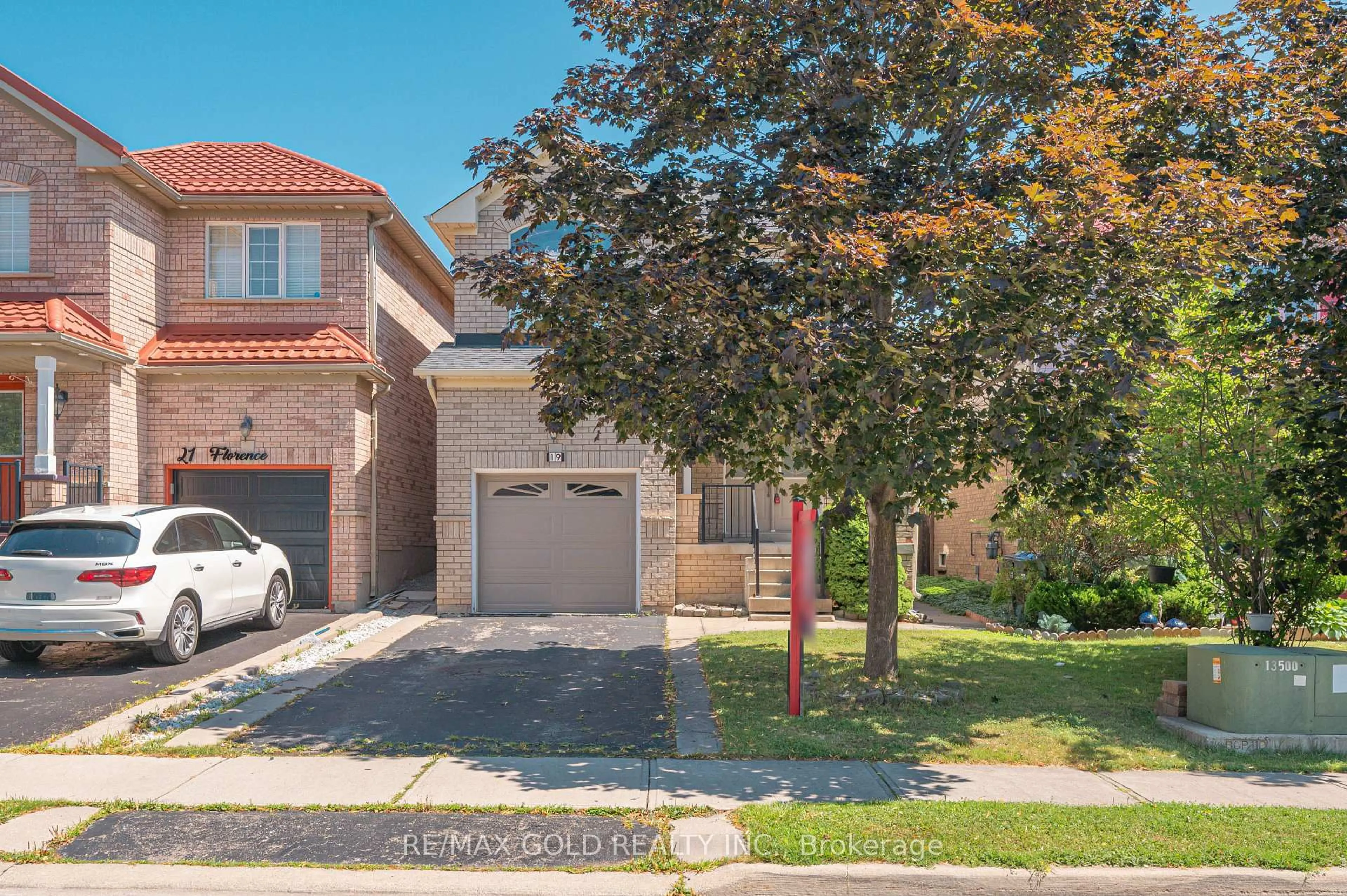Unknown for 19 Florence Dr, Brampton Ontario L7A 2M4