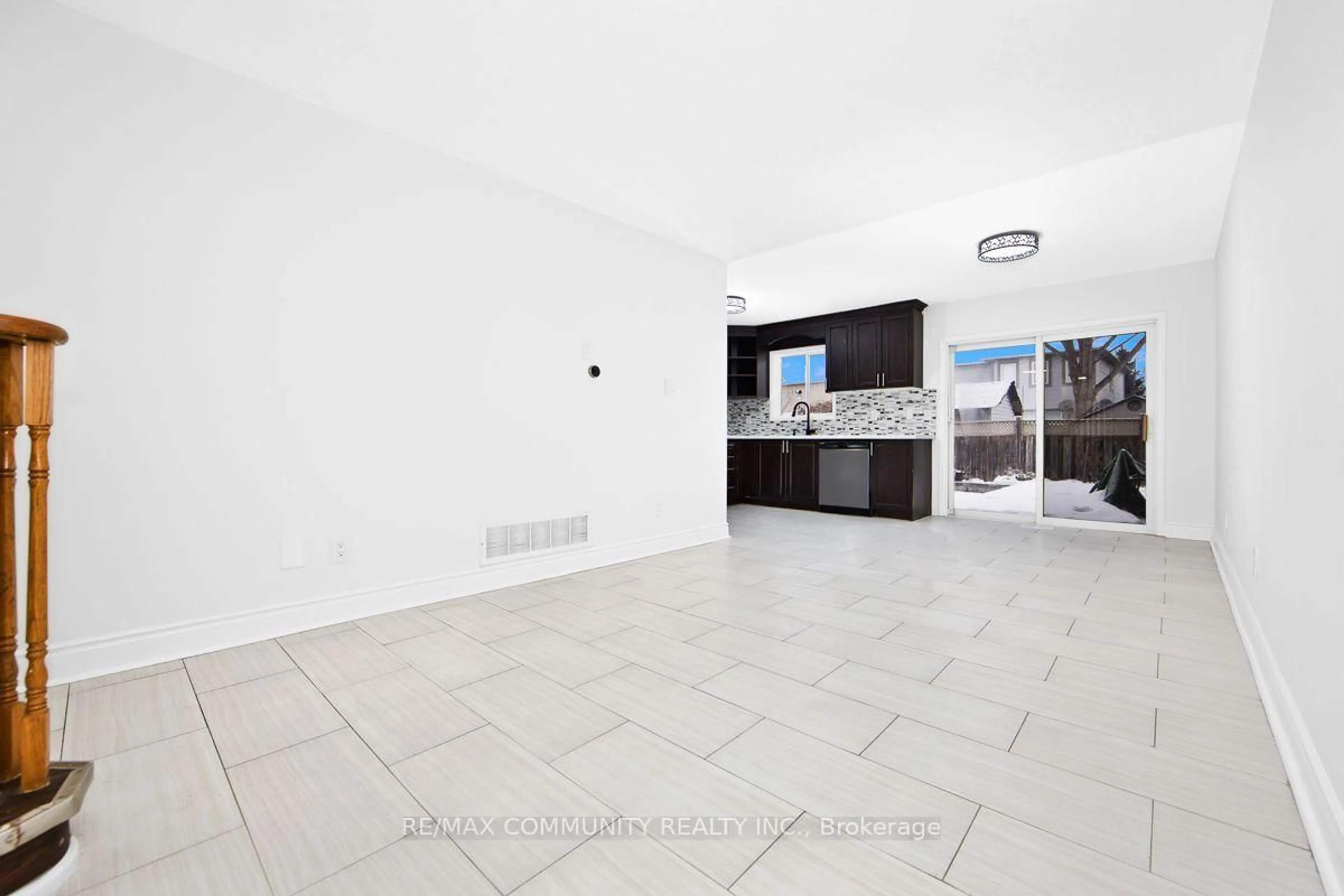 Unknown for 1049 Kennedy Circ, Milton Ontario L9T 5S5