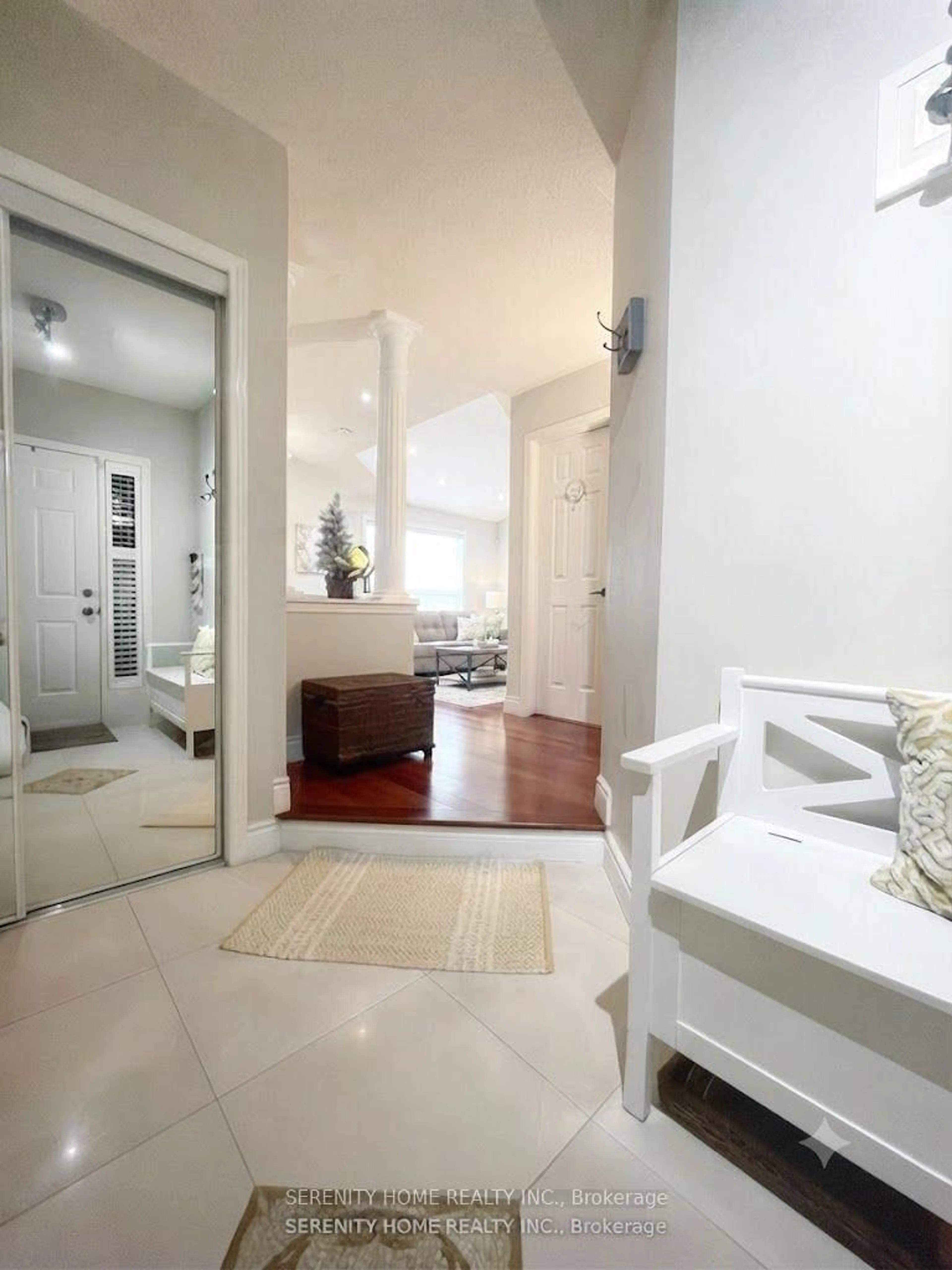 Unknown for 5384 Tree Crest Crt, Mississauga Ontario L5R 3Z6