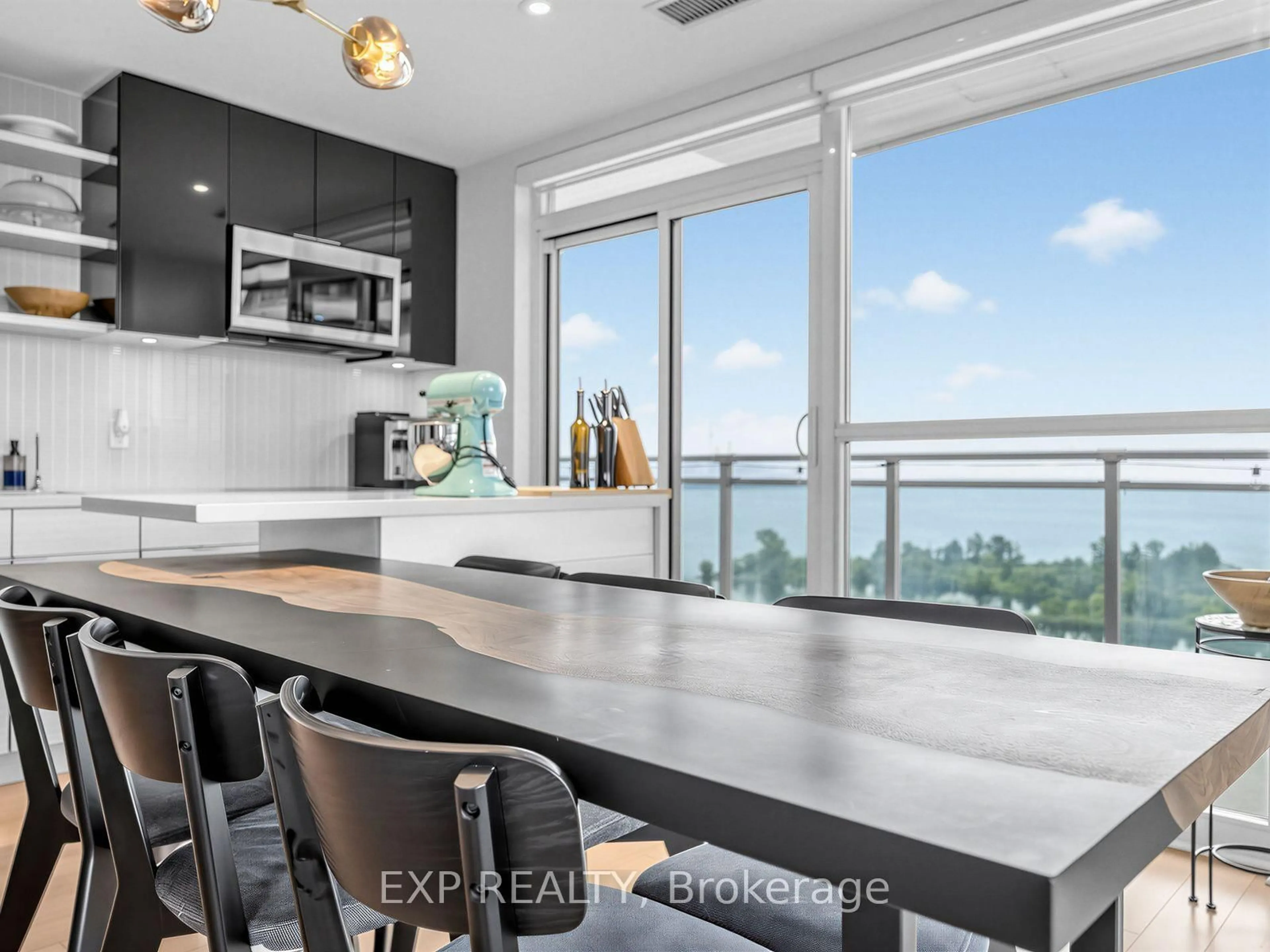 Open concept kitchen, unknown for 33 Shore Breeze Dr #1910, Toronto Ontario M8V 0G1