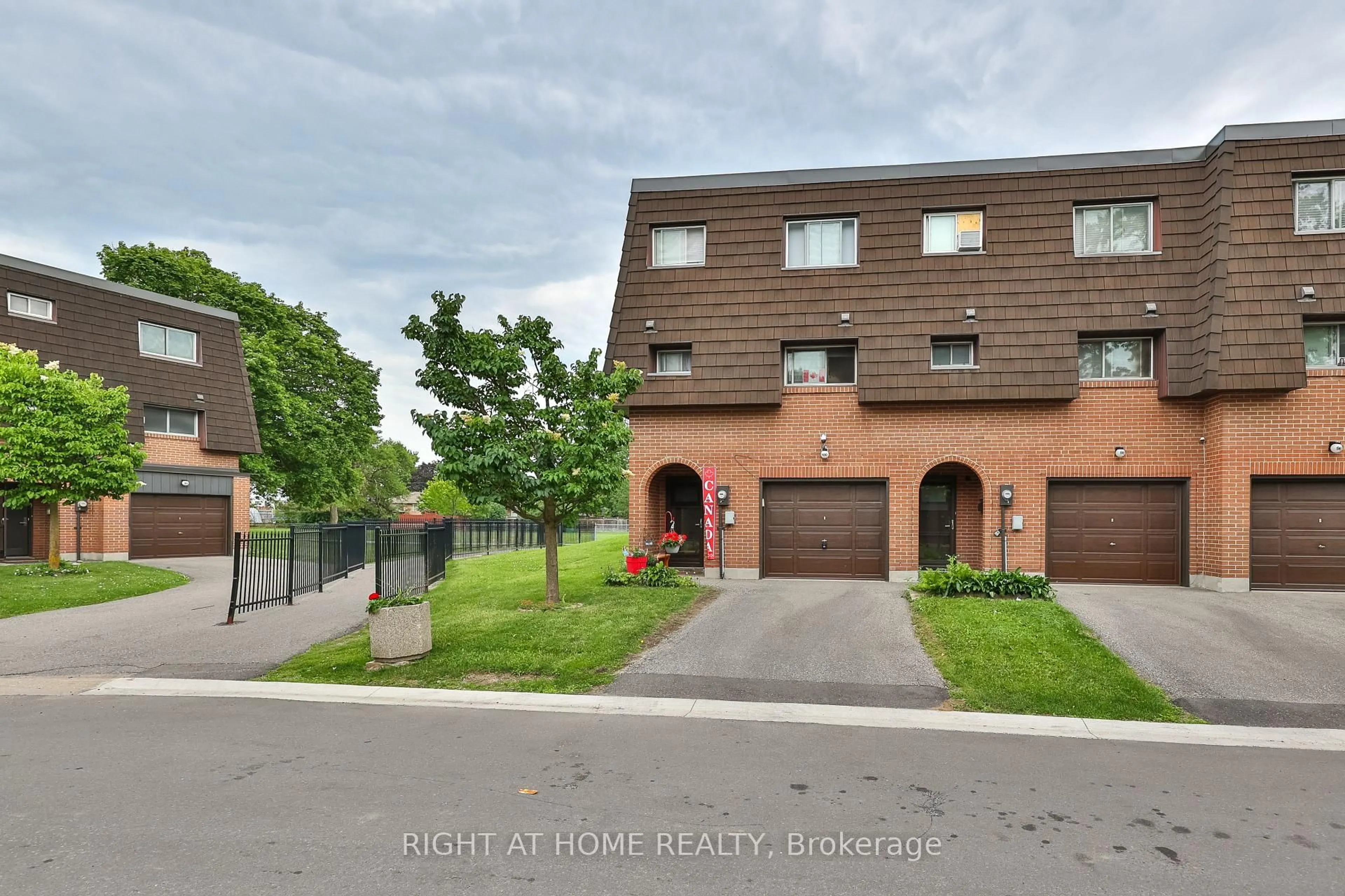 A pic from outside/outdoor area/front of a property/back of a property/a pic from drone, street for 100 Darras Crt #74, Brampton Ontario L6T 1W7