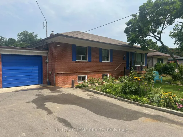 309 Queen Mary Dr, Oakville 3