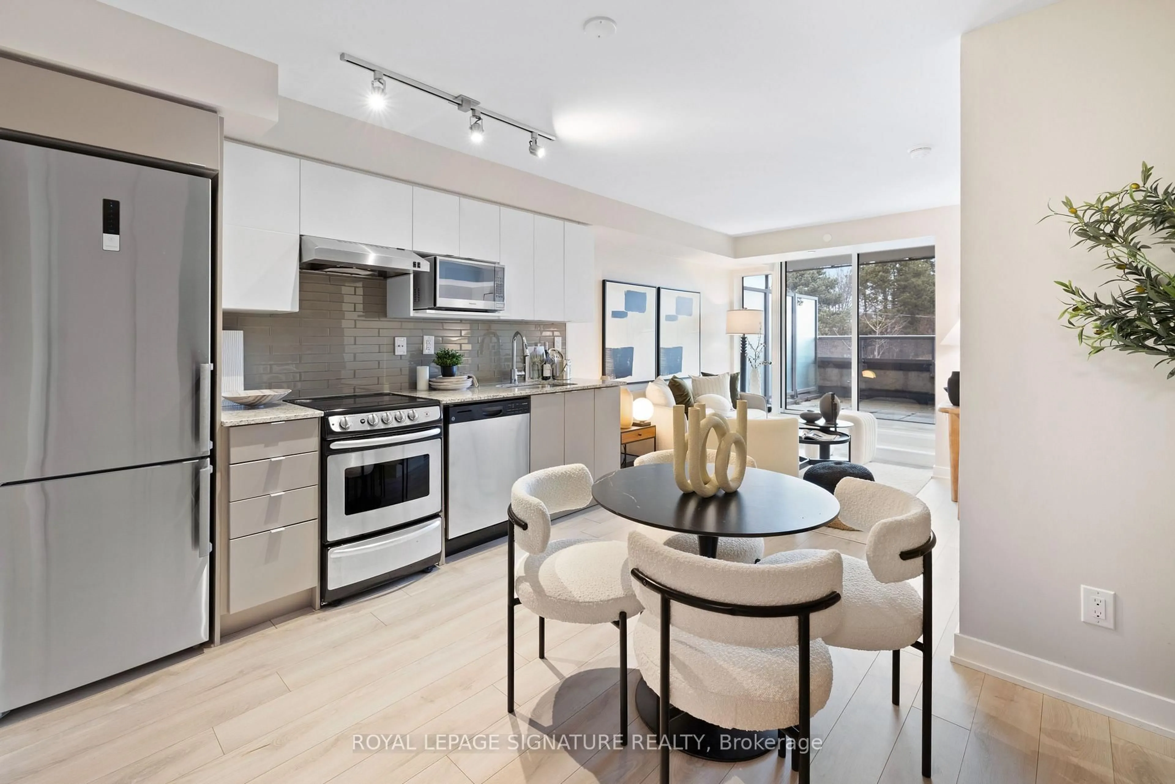 Open concept kitchen, unknown for 160 Flemington Rd #312, Toronto Ontario M6A 0A9
