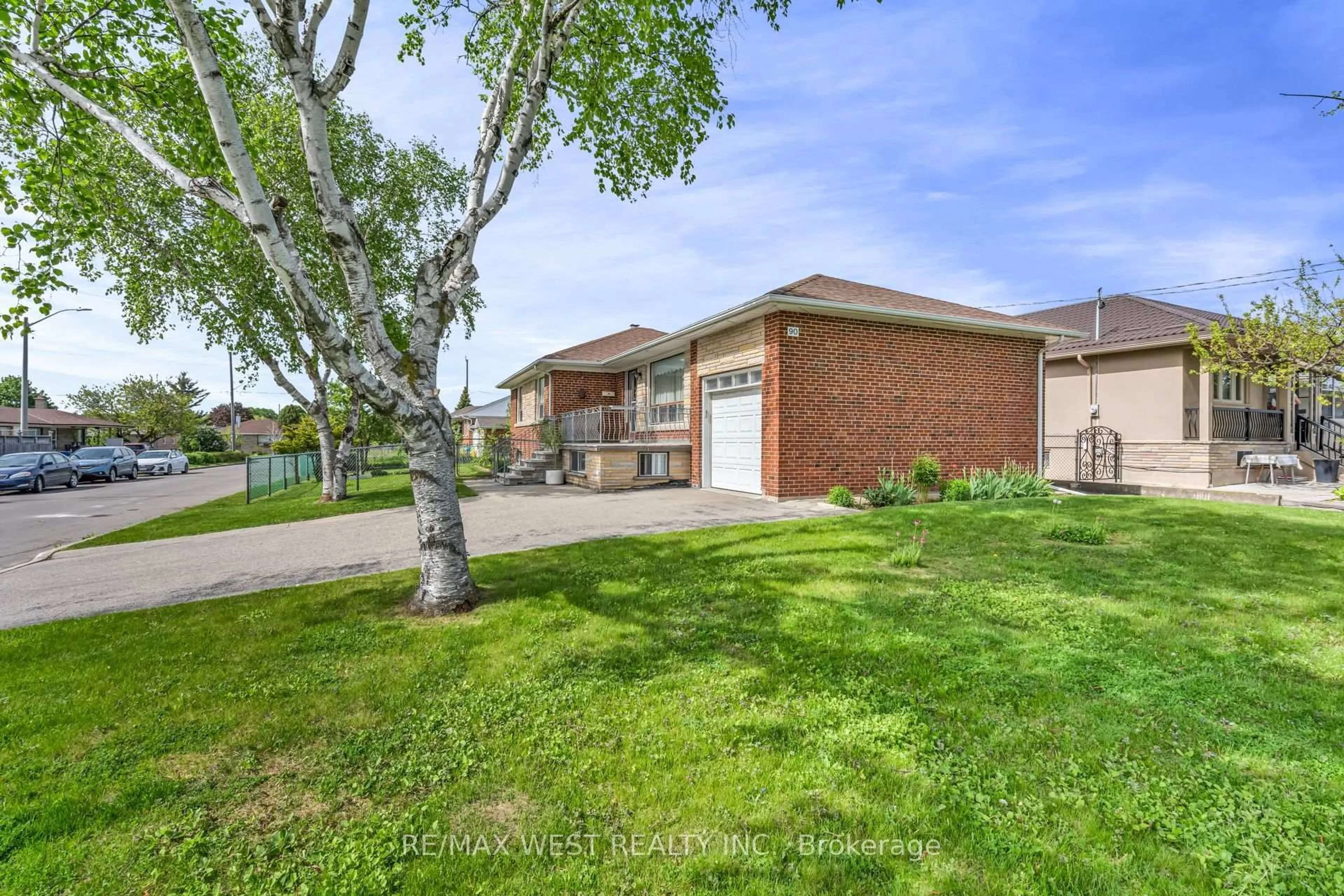 Home with brick exterior material, street for 90 Tavistock Rd, Toronto Ontario M3M 2N9