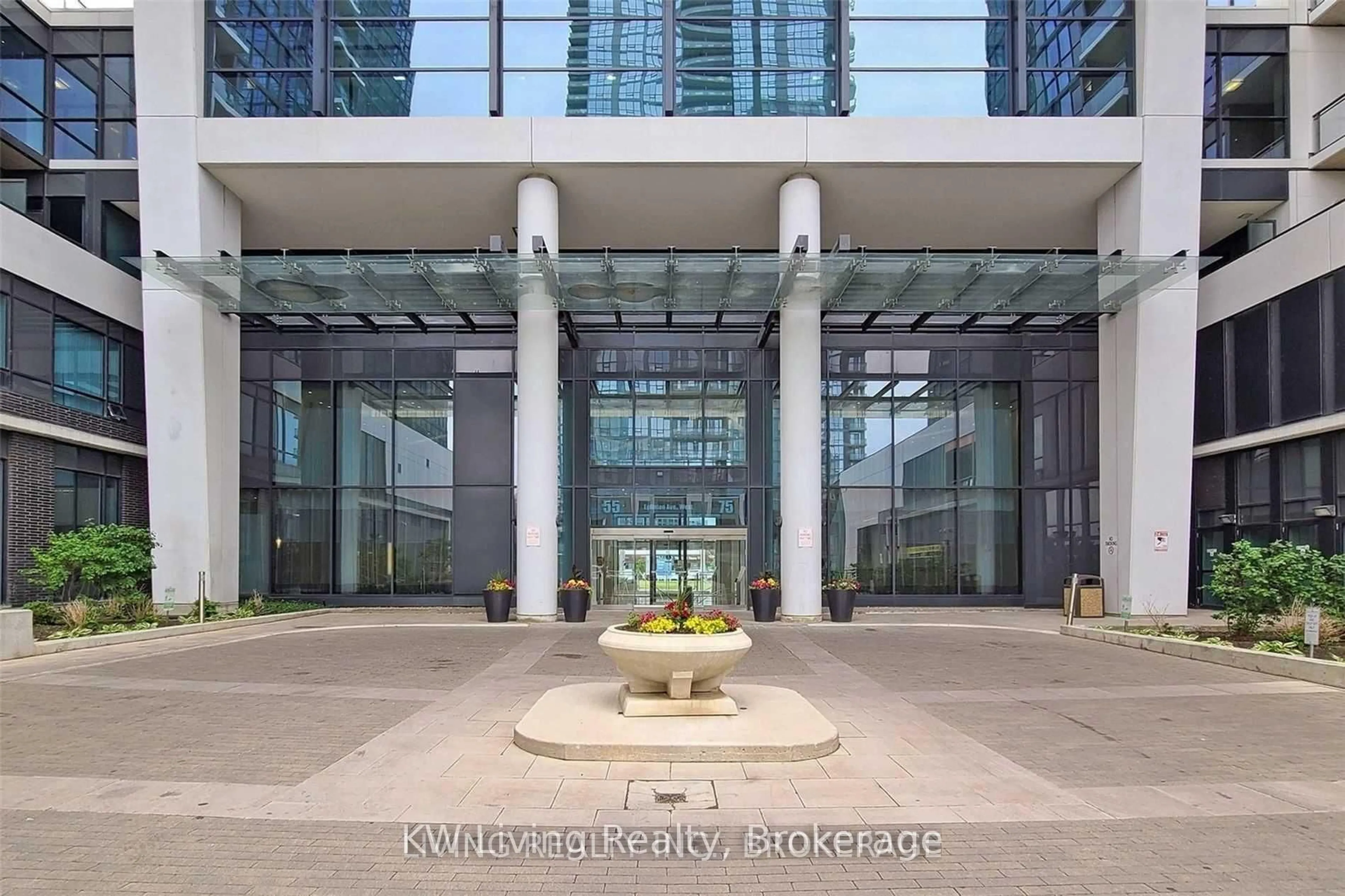 Indoor foyer for 75 Eglinton Ave #1807, Mississauga Ontario L5R 0E5