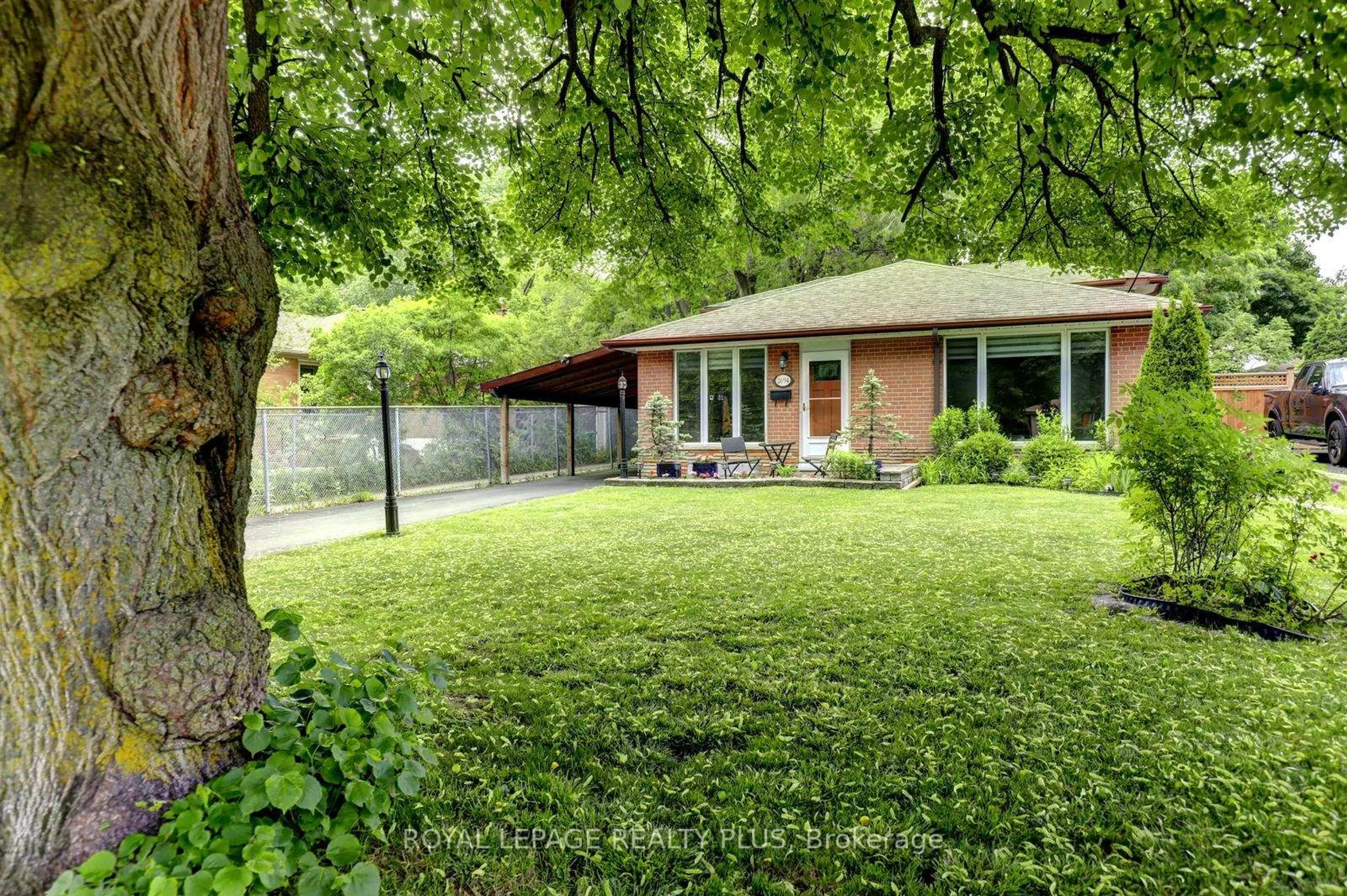 Unknown for 2694 Truscott Dr, Mississauga Ontario L5J 2B7