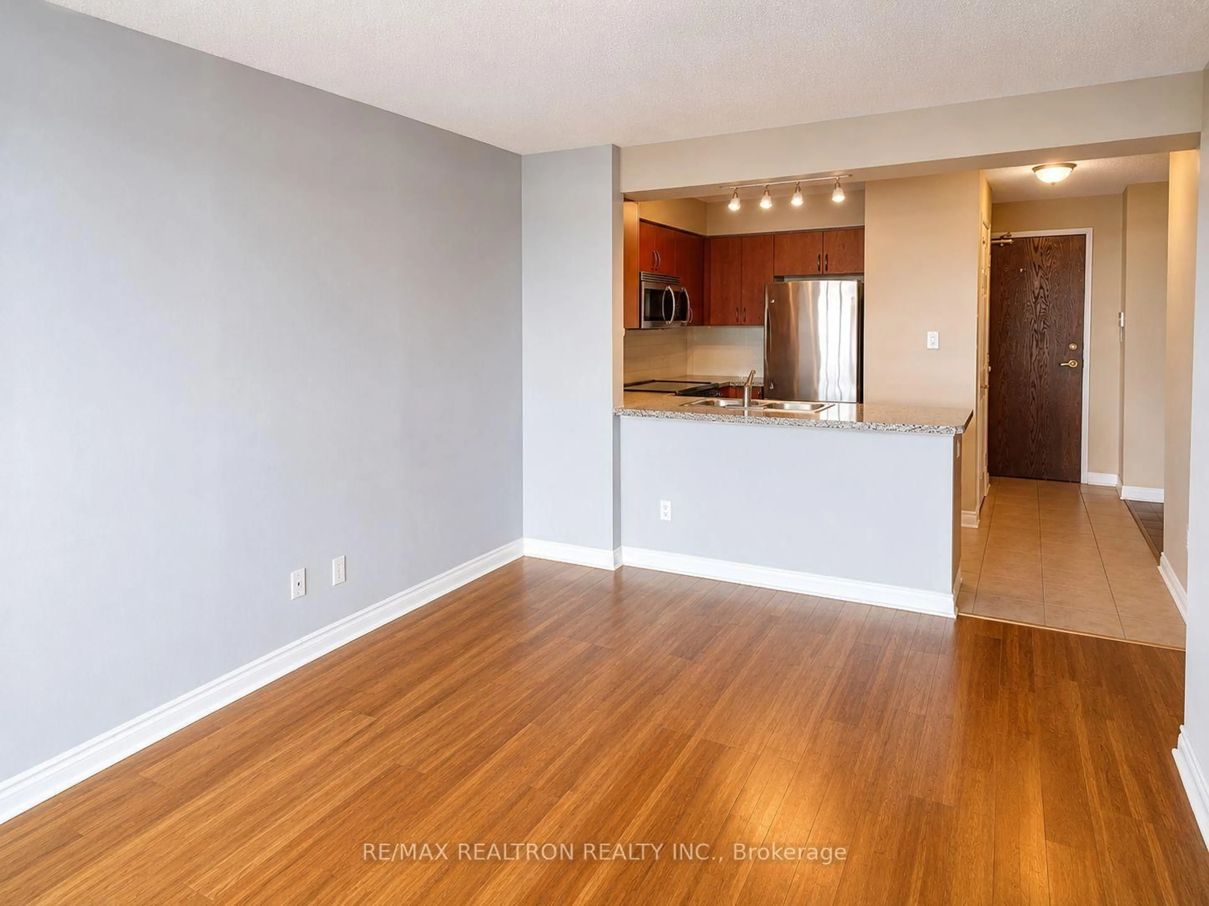 Unknown for 4850 Glen Erin Dr #1010, Mississauga Ontario L5M 7S1