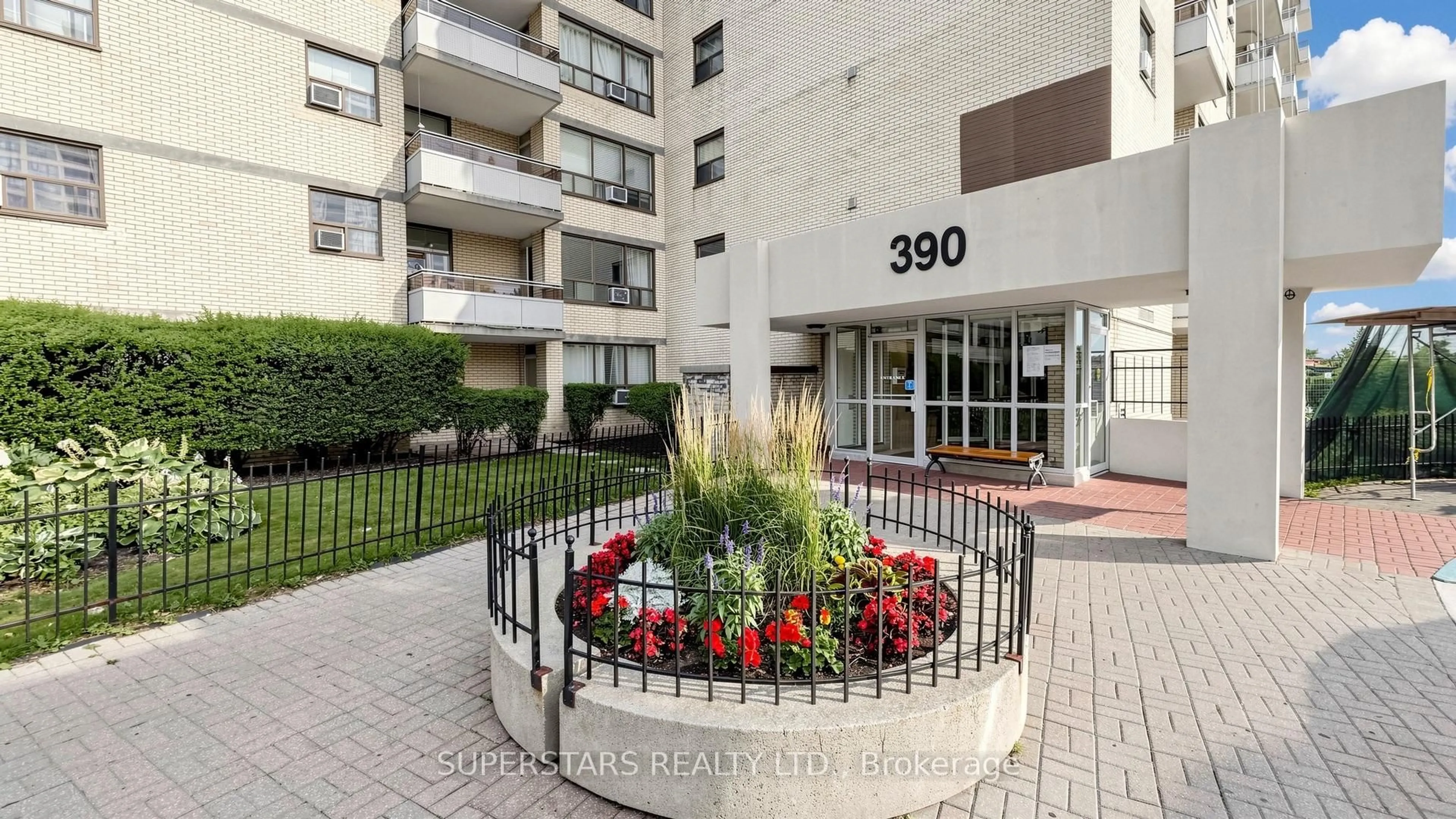 Unknown for 390 Dixon Rd #1906, Toronto Ontario M9R 1T4