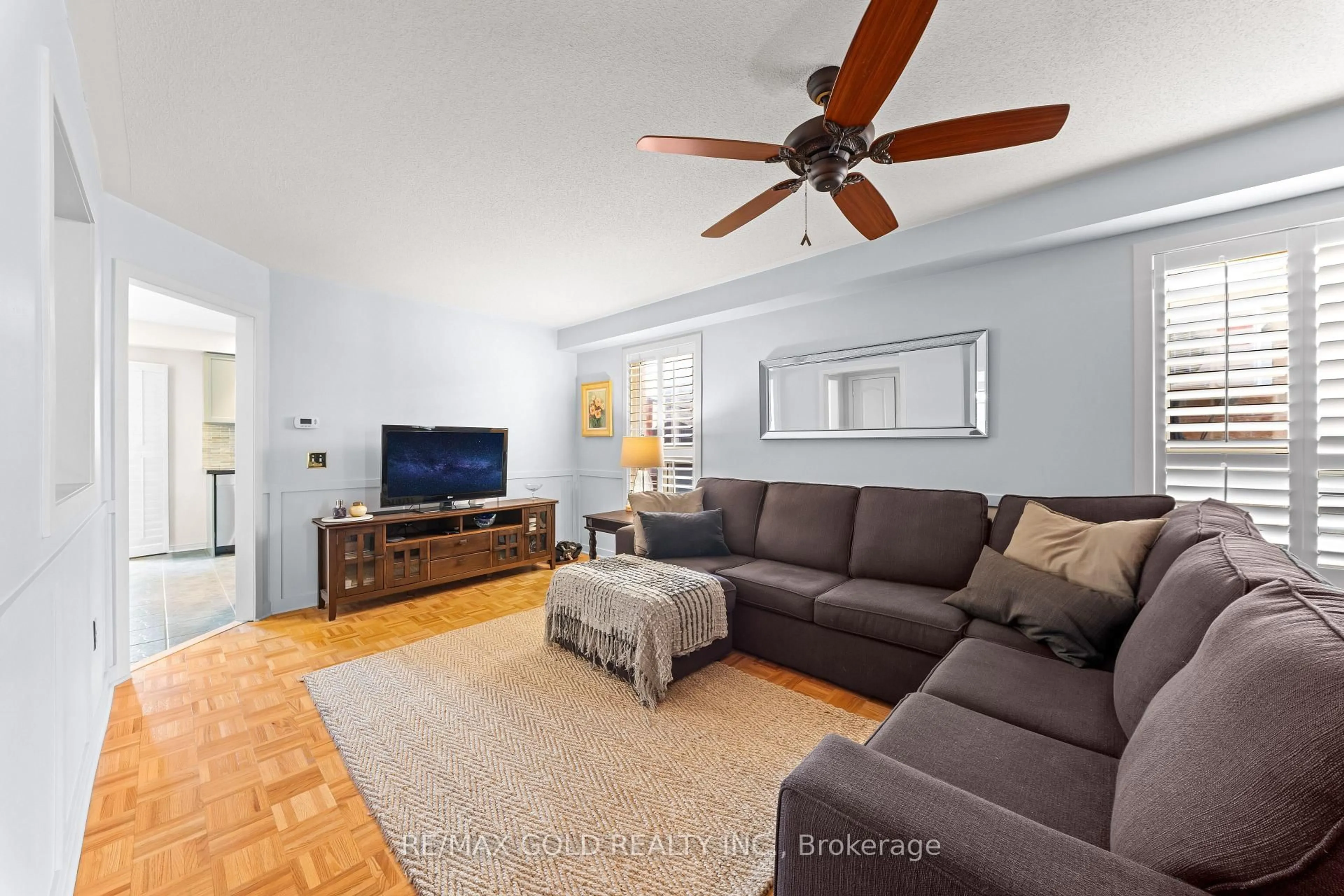 Living room with furniture, unknown for 22 Flower Tr, Brampton Ontario L6P 1P1