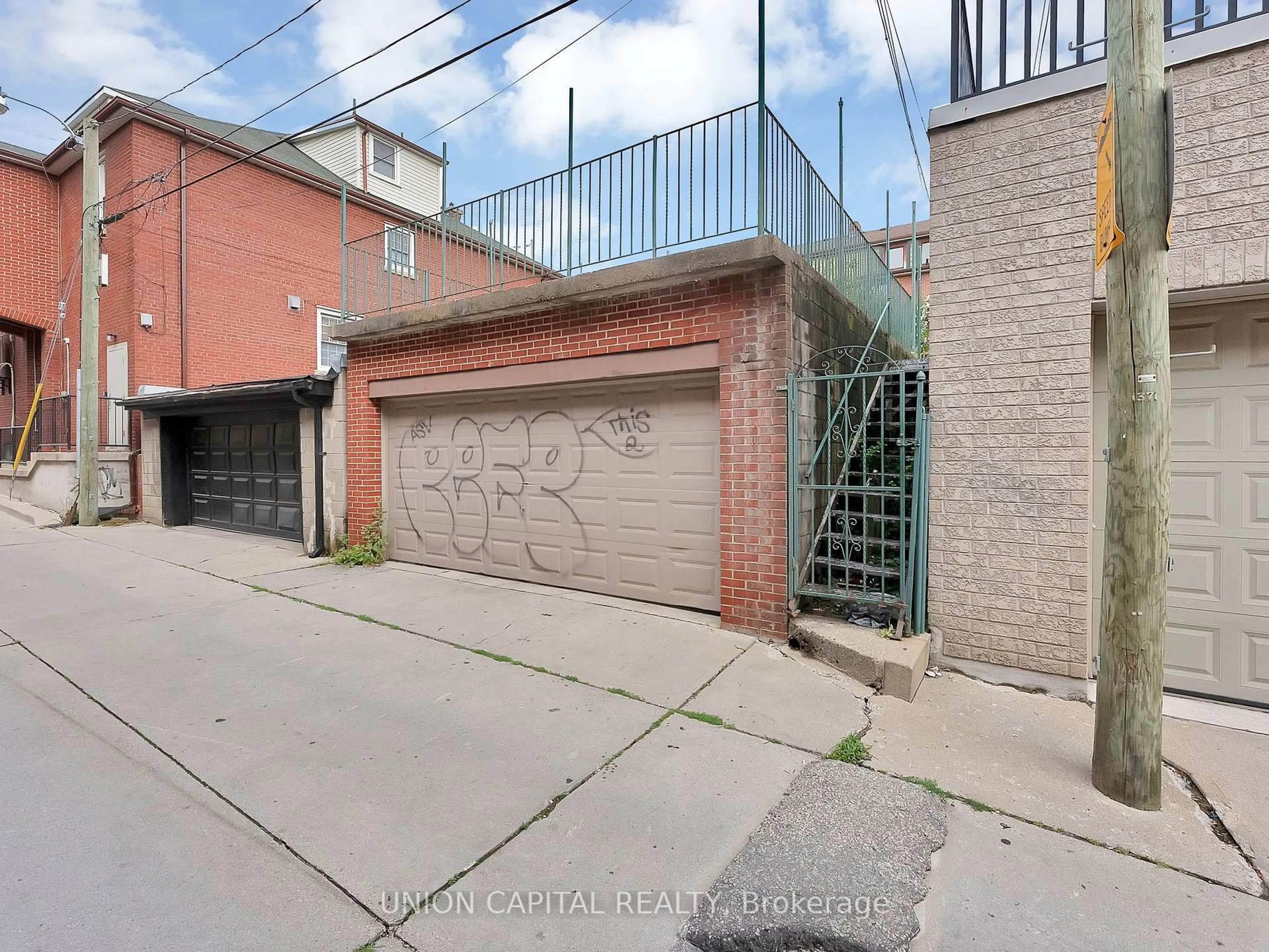 Unknown for 1373 Davenport Rd, Toronto Ontario M6H 2H5