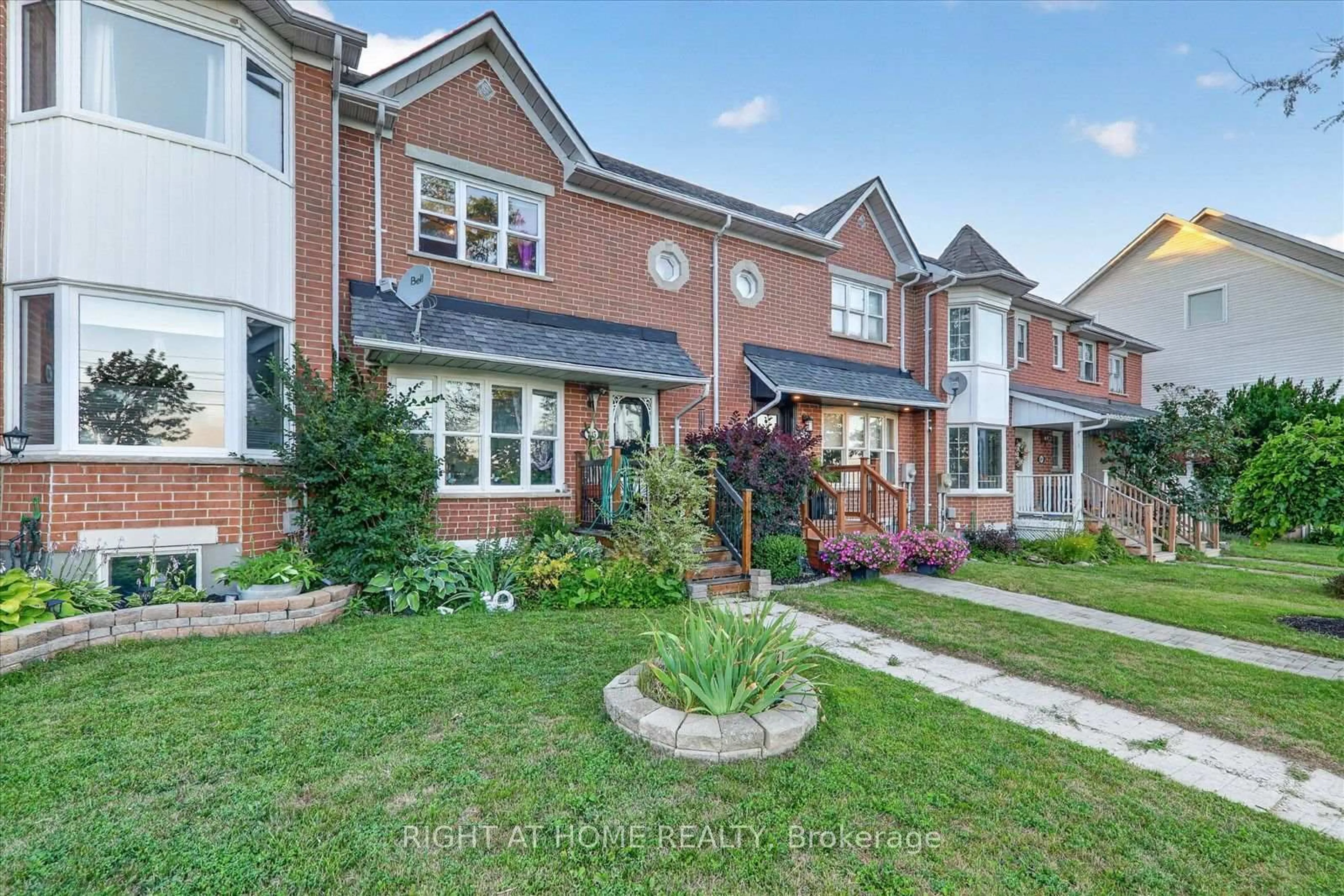 Home with brick exterior material, street for 305 Alder St, Orangeville Ontario L9W 4X5